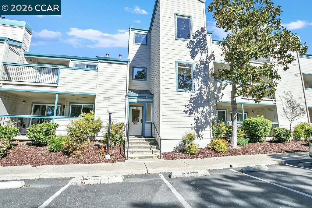 Photo #1: 41127570 Listing: Photo #1