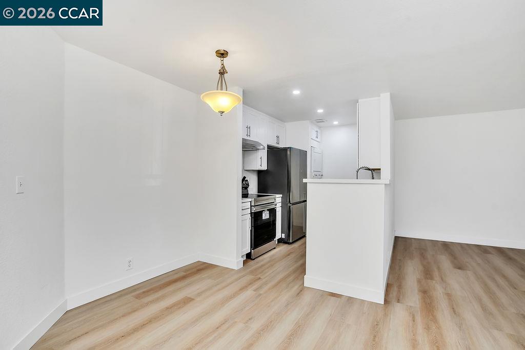 Photo #12: 41127570 Listing: Photo #12