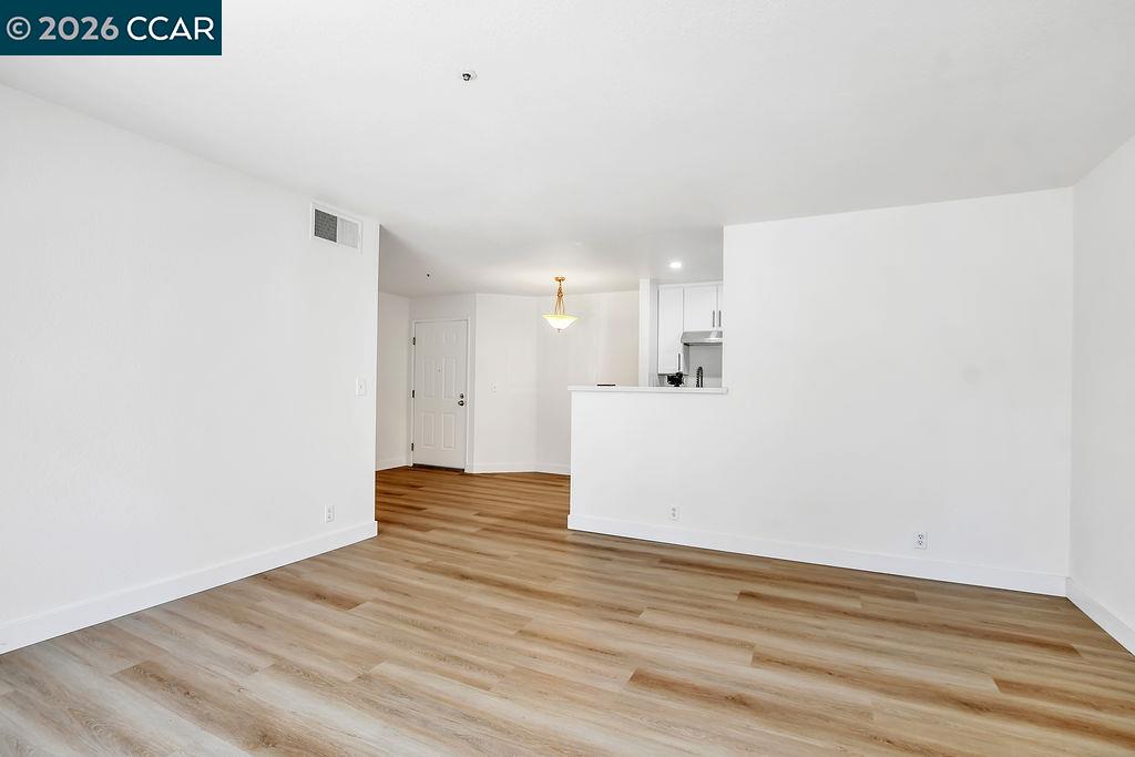 Photo #10: 41127570 Listing: Photo #10