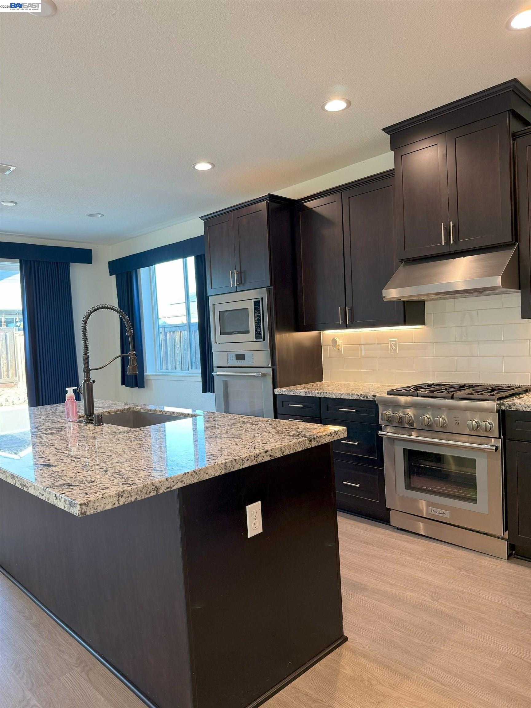 Detail Gallery Image 12 of 25 For 619 Heathridge Street, Manteca,  CA 95336-8814 - 2 Beds | 2 Baths