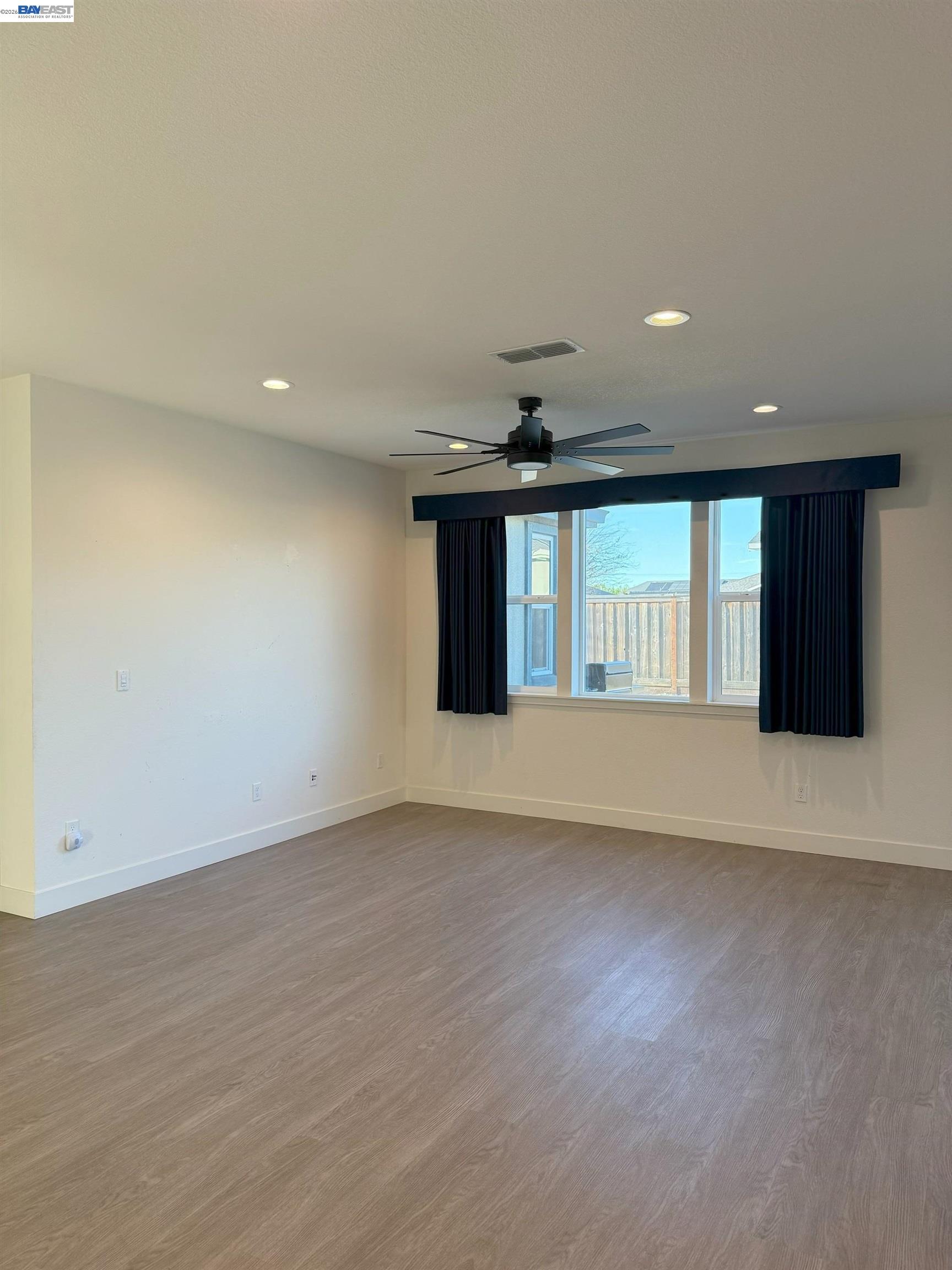 Detail Gallery Image 13 of 40 For 619 Heathridge Street, Manteca,  CA 95336-8814 - 2 Beds | 2 Baths