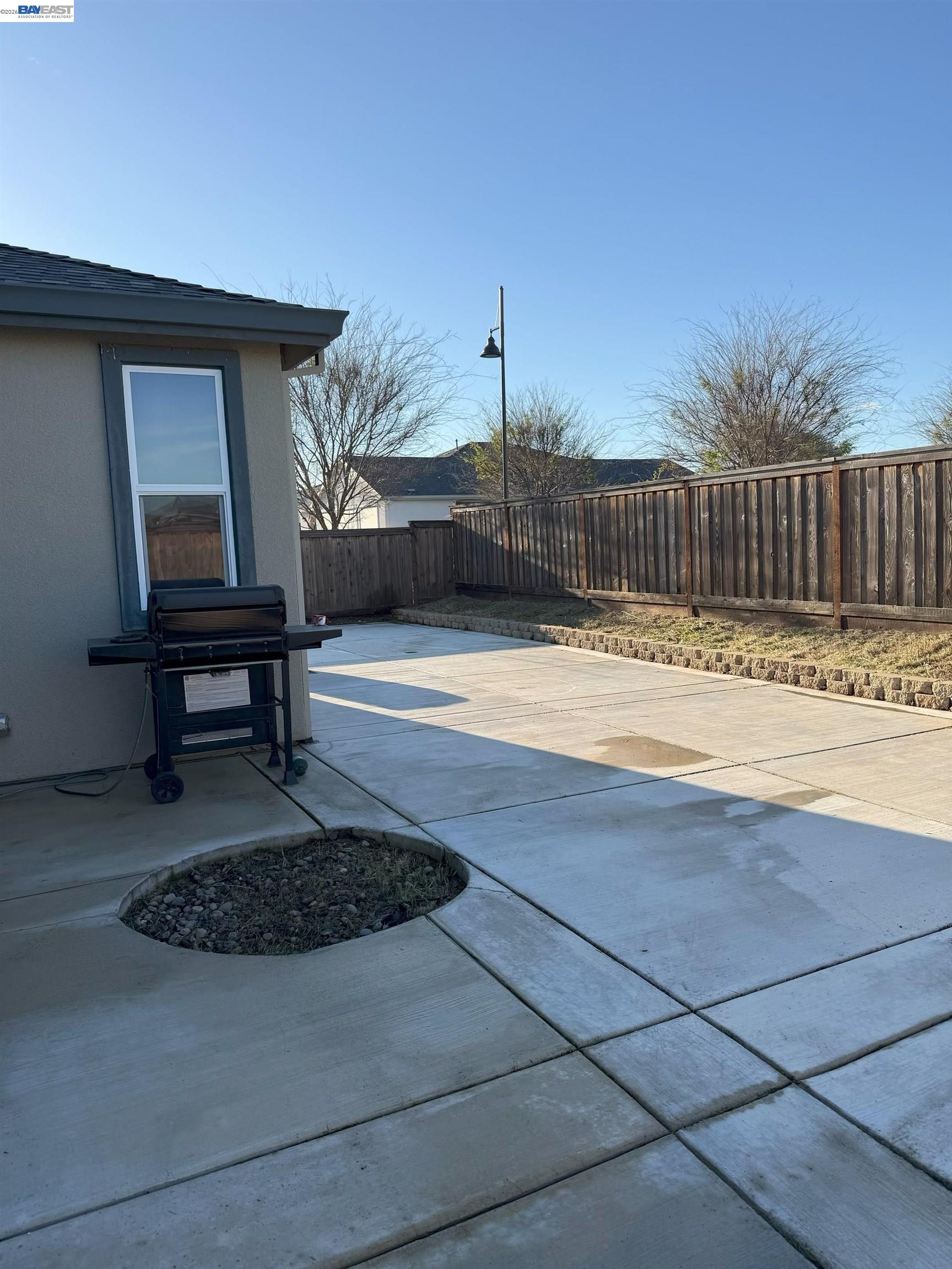 Detail Gallery Image 24 of 25 For 619 Heathridge Street, Manteca,  CA 95336-8814 - 2 Beds | 2 Baths