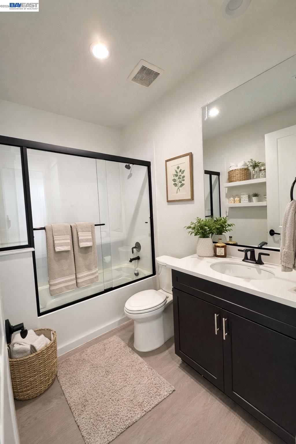 Detail Gallery Image 8 of 40 For 619 Heathridge Street, Manteca,  CA 95336-8814 - 2 Beds | 2 Baths