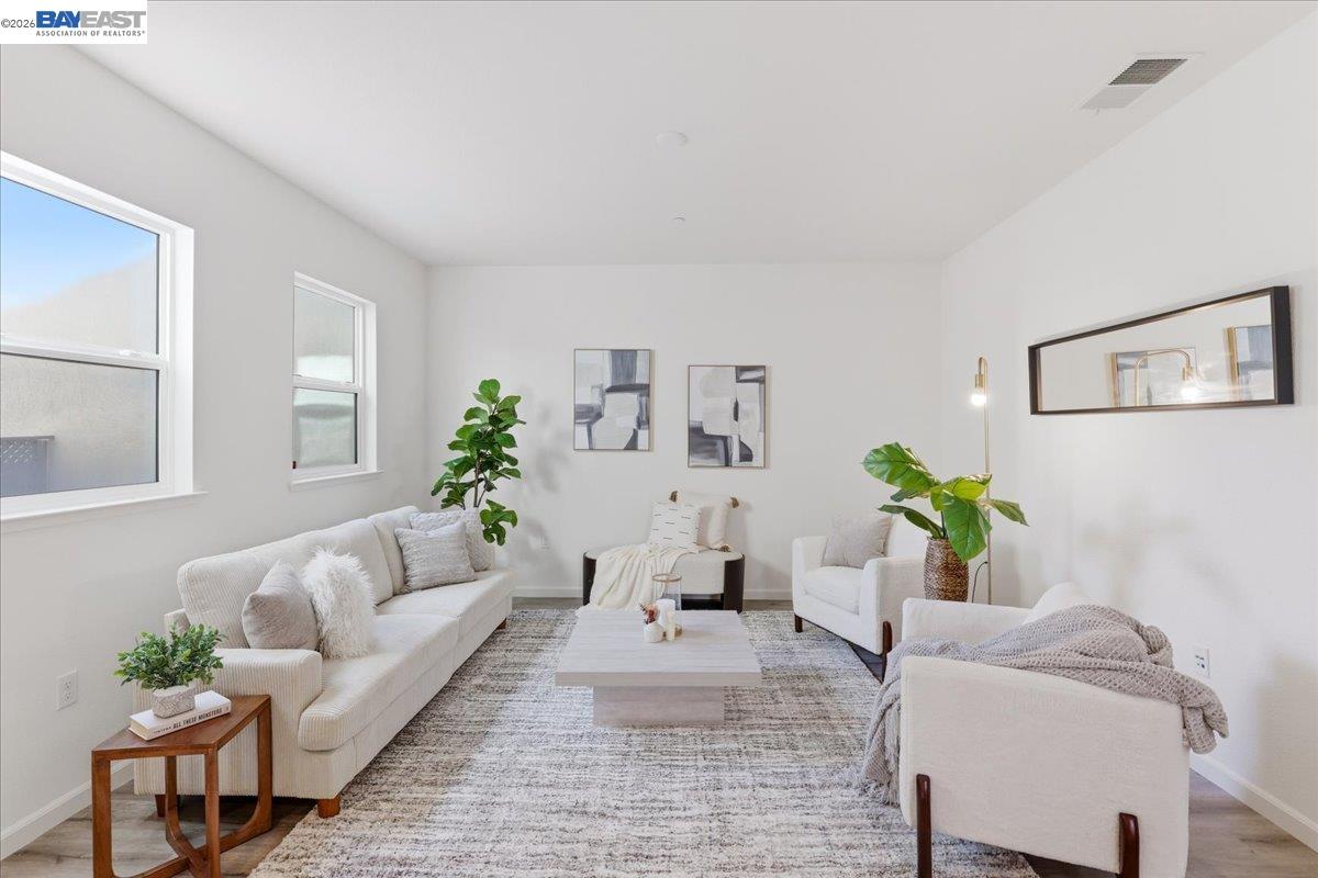 Detail Gallery Image 11 of 40 For 369 W Tuscan Ln, Mountain House,  CA 95391 - 4 Beds | 3 Baths