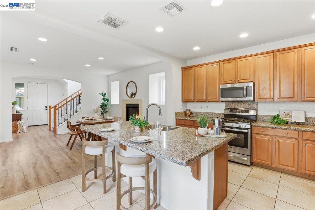 Detail Gallery Image 15 of 40 For 369 W Tuscan Ln, Mountain House,  CA 95391 - 4 Beds | 3 Baths