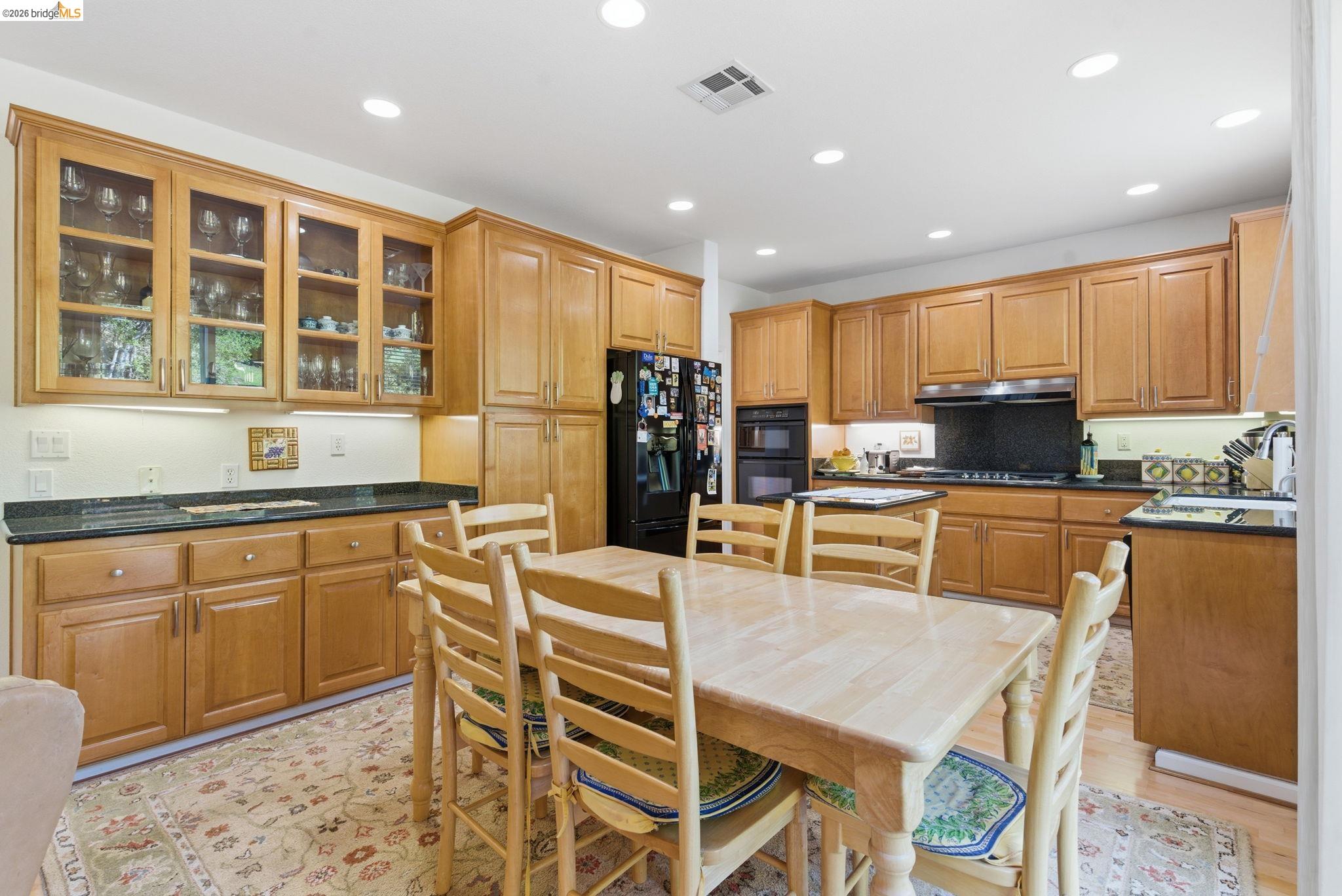 Detail Gallery Image 16 of 48 For 257 Golf Links Street, Pleasant Hill,  CA 94523-9999 - 3 Beds | 2/1 Baths