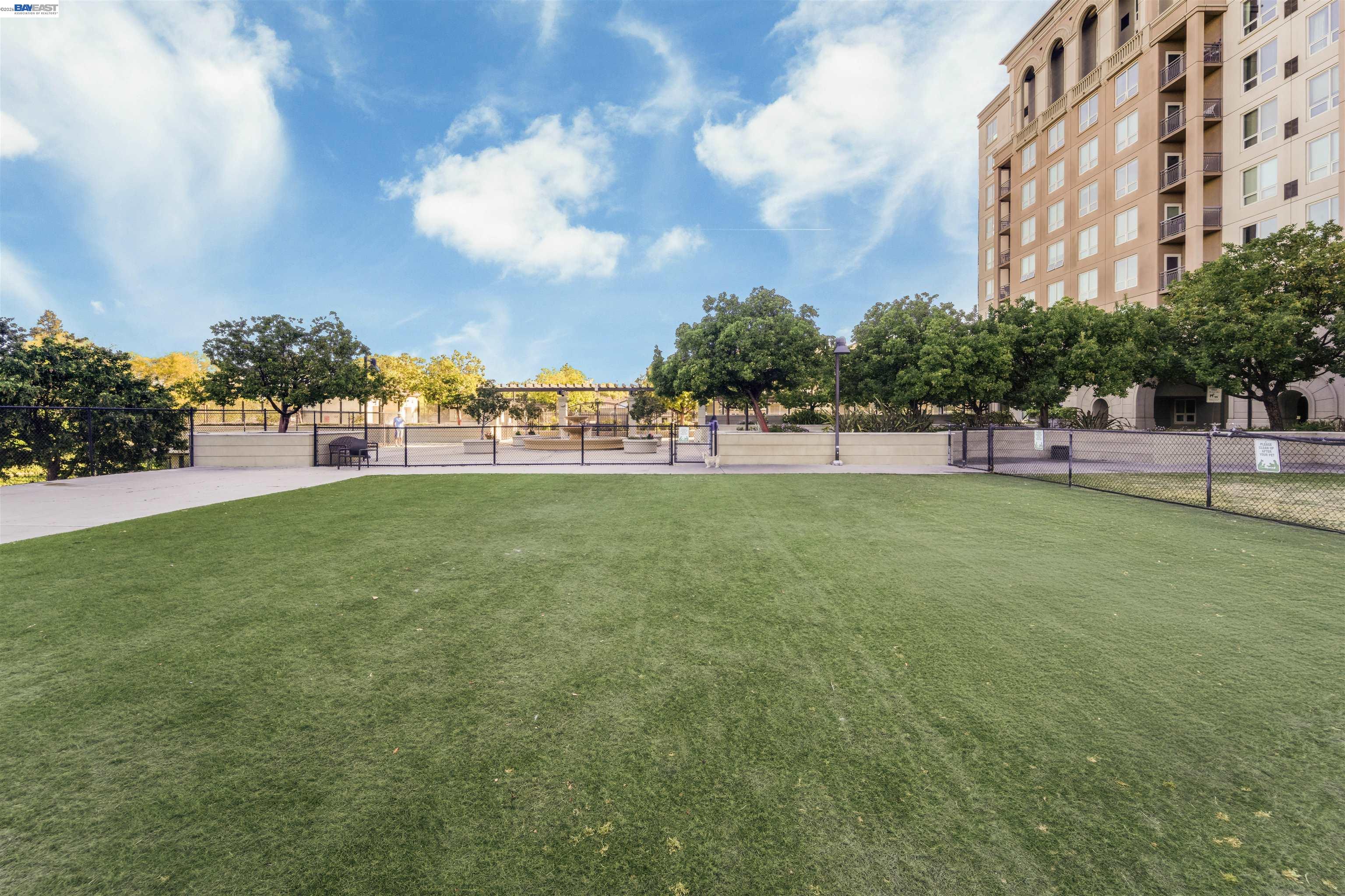 Detail Gallery Image 10 of 60 For 1375 Lick Ave #522,  San Jose,  CA 95110 - 2 Beds | 2 Baths