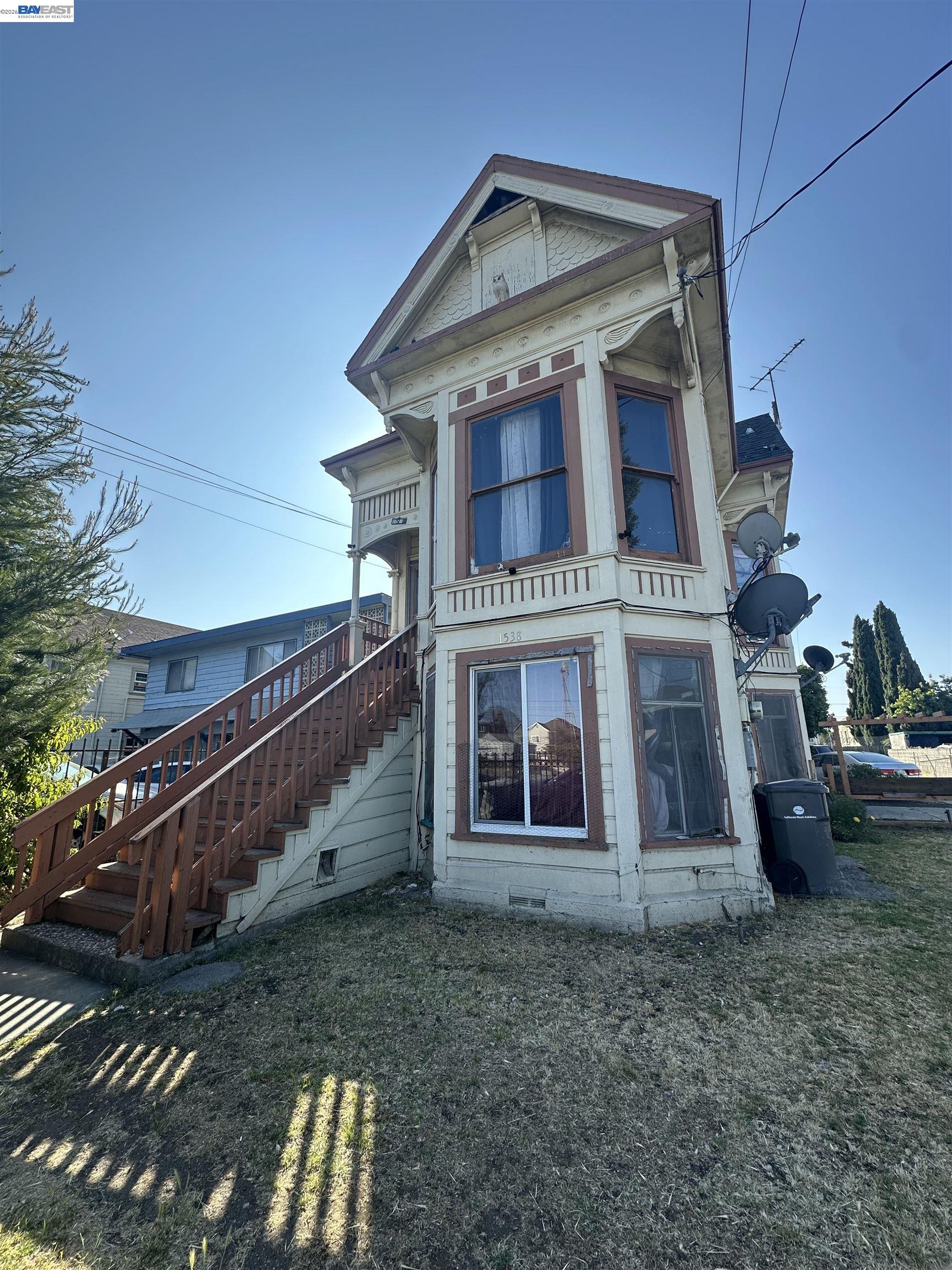 Detail Gallery Image 2 of 15 For 1538 39th Avenue, Oakland,  CA 94601 - – Beds | – Baths