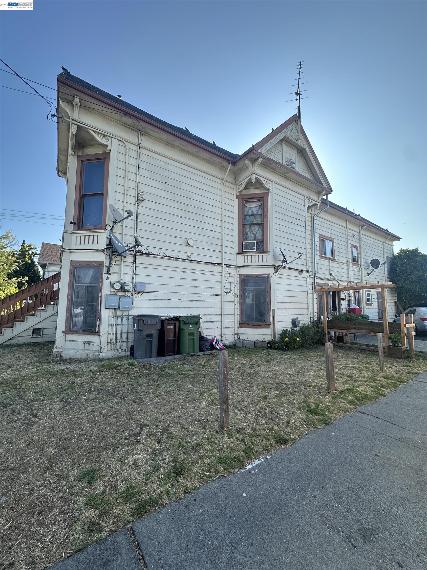 Detail Gallery Image 3 of 15 For 1538 39th Avenue, Oakland,  CA 94601 - – Beds | – Baths