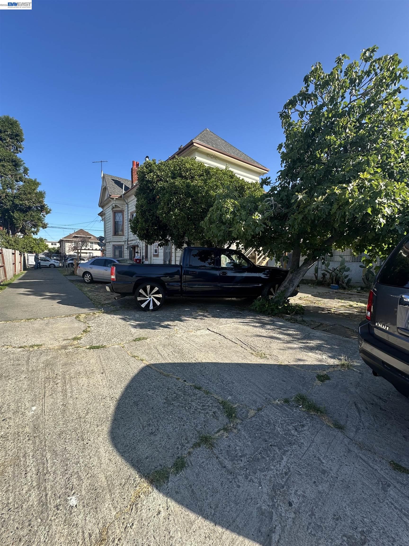 Detail Gallery Image 6 of 15 For 1538 39th Avenue, Oakland,  CA 94601 - – Beds | – Baths