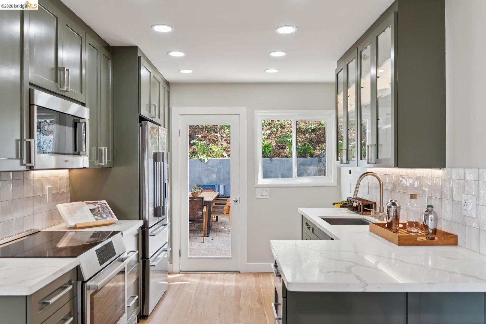 Detail Gallery Image 13 of 44 For 1501 Fairview Ave, Richmond,  CA 94805 - 2 Beds | 1 Baths