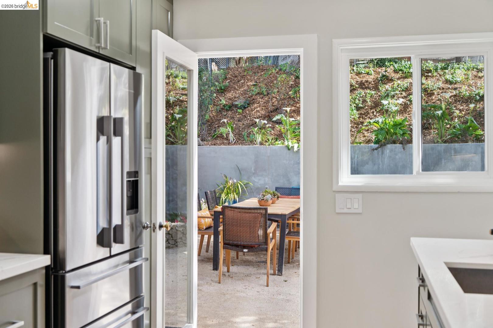 Detail Gallery Image 14 of 44 For 1501 Fairview Ave, Richmond,  CA 94805 - 2 Beds | 1 Baths