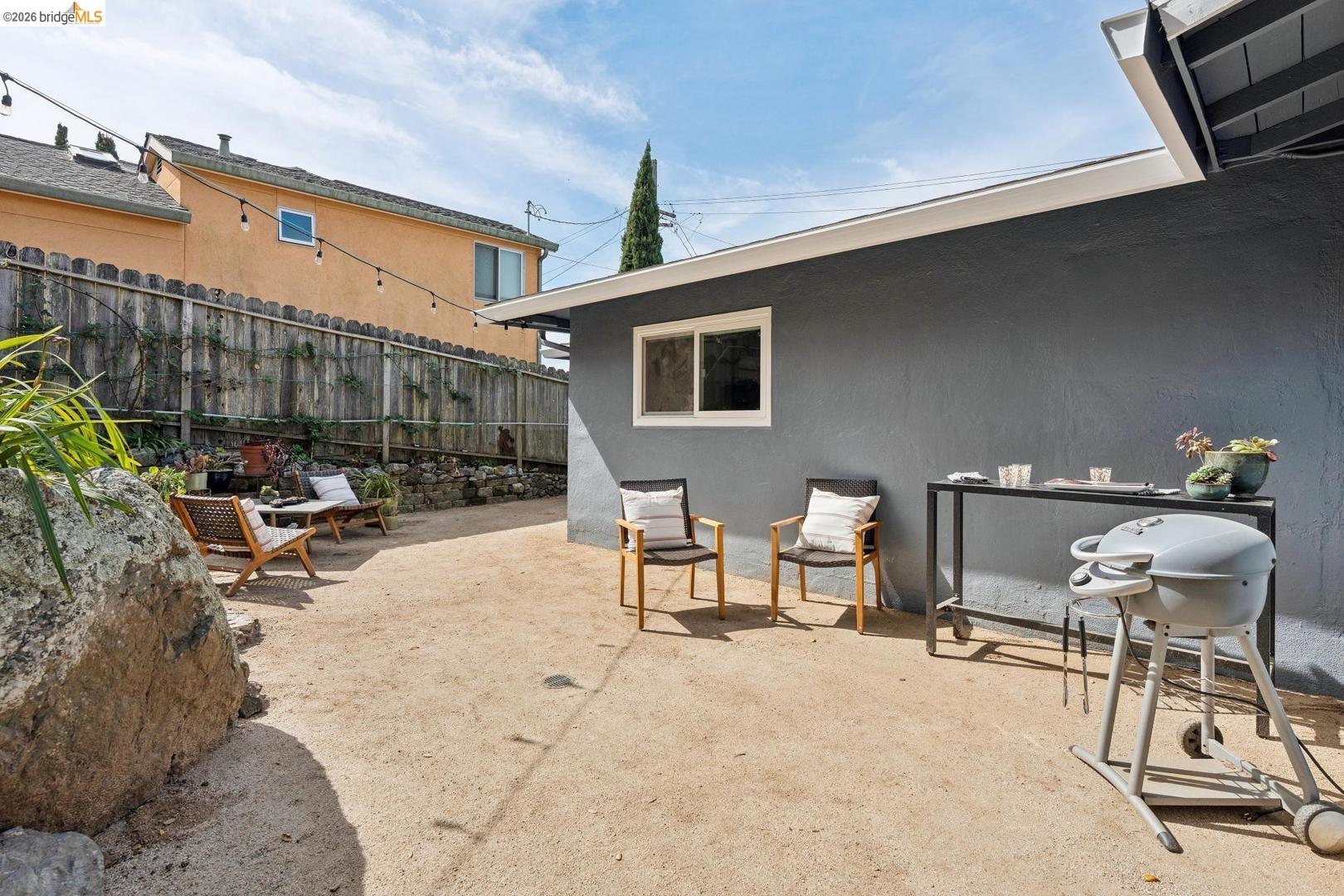 Detail Gallery Image 32 of 44 For 1501 Fairview Ave, Richmond,  CA 94805 - 2 Beds | 1 Baths