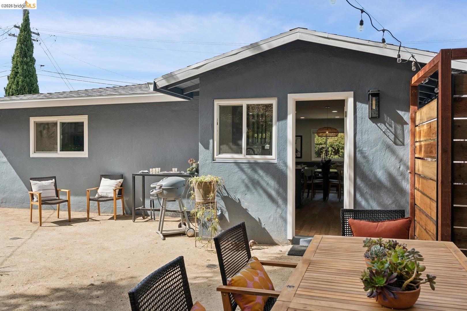 Detail Gallery Image 33 of 44 For 1501 Fairview Ave, Richmond,  CA 94805 - 2 Beds | 1 Baths