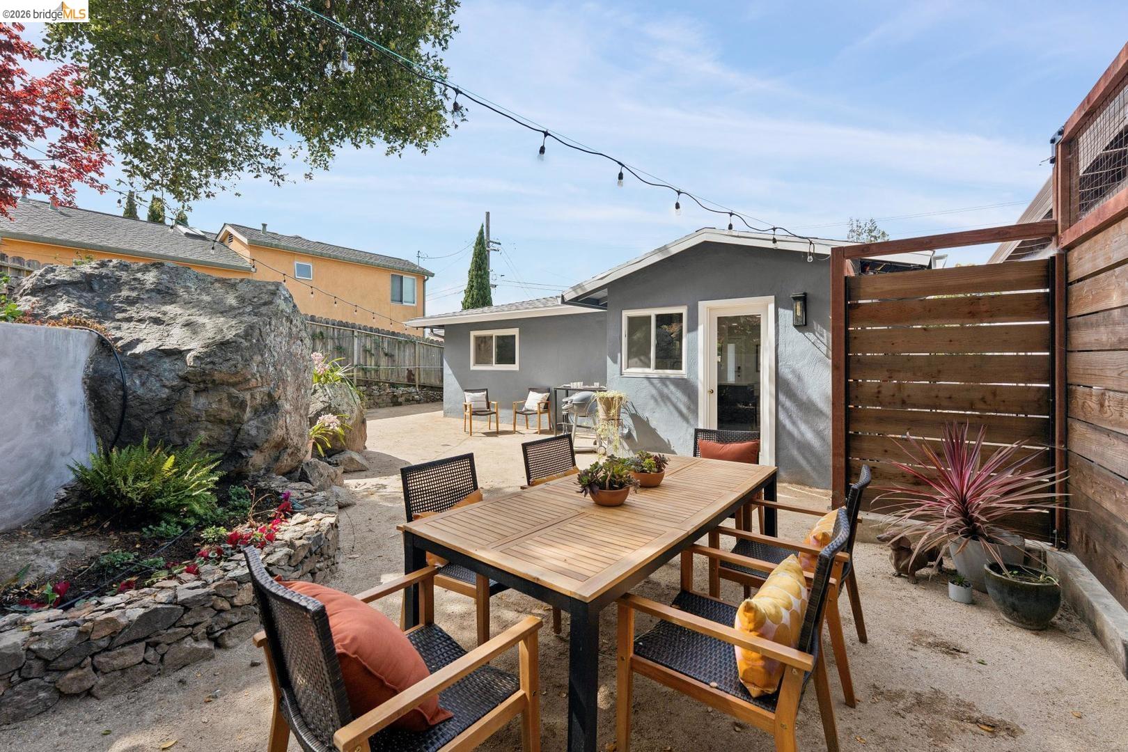 Detail Gallery Image 34 of 44 For 1501 Fairview Ave, Richmond,  CA 94805 - 2 Beds | 1 Baths