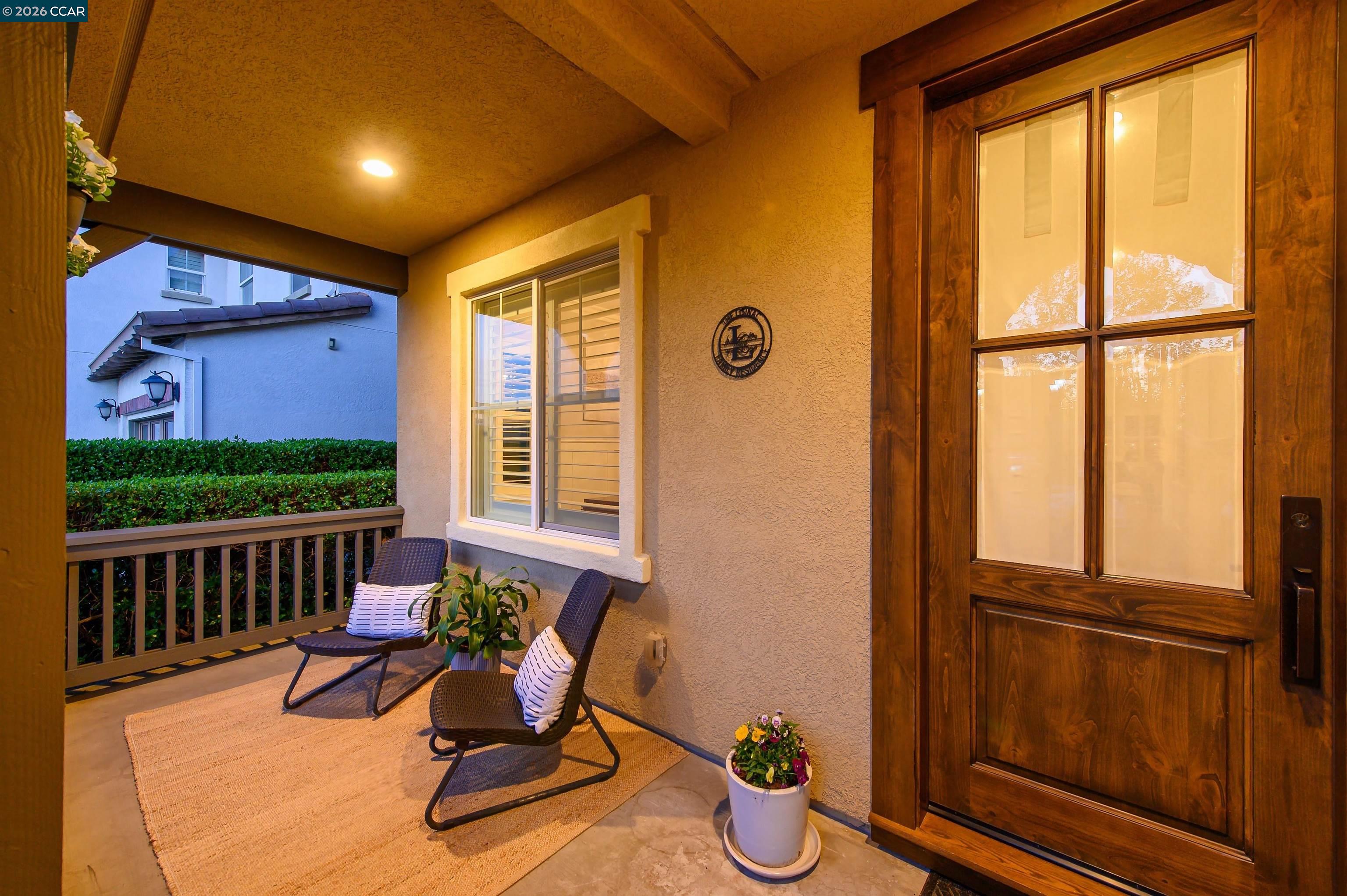 Detail Gallery Image 4 of 32 For 2261 Genoa St, Danville,  CA 94506 - 5 Beds | 3 Baths