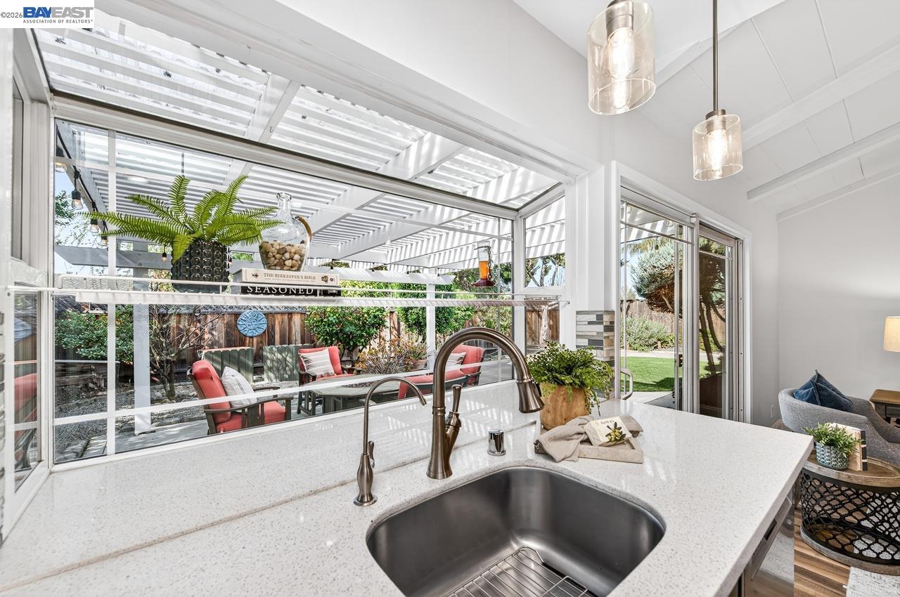 Detail Gallery Image 18 of 37 For 1237 Concord St, Pleasanton,  CA 94566 - 3 Beds | 2 Baths