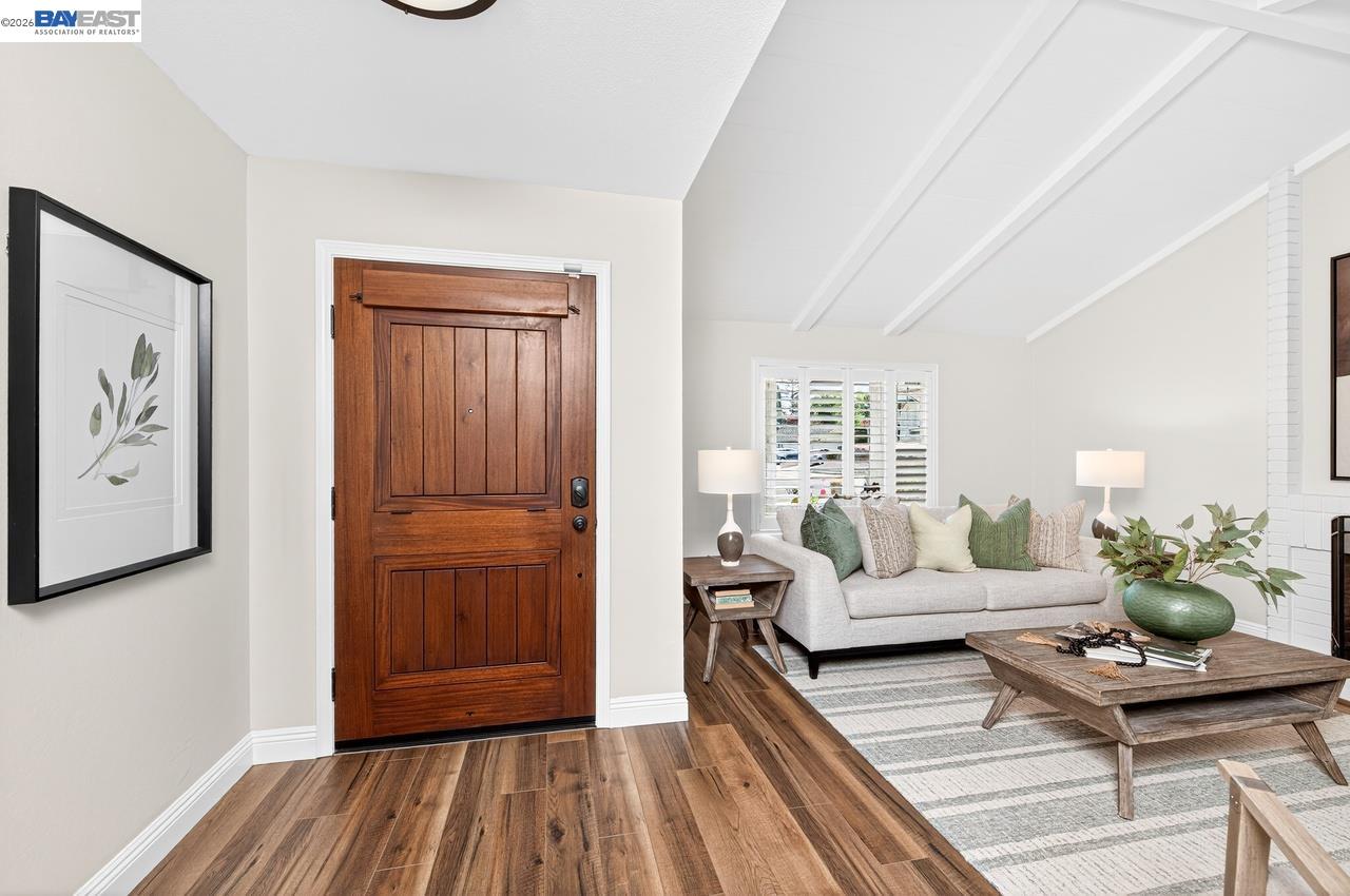 Detail Gallery Image 4 of 37 For 1237 Concord St, Pleasanton,  CA 94566 - 3 Beds | 2 Baths