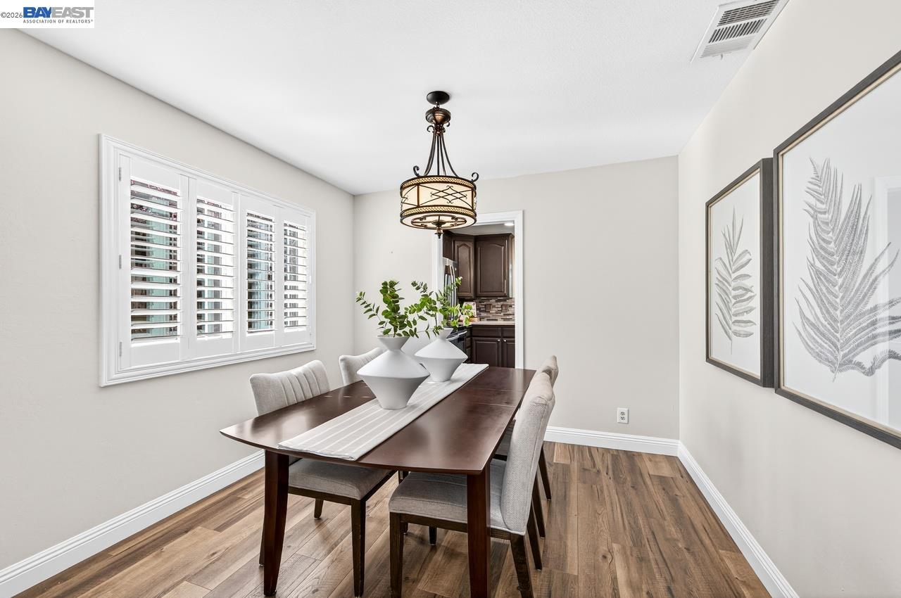 Detail Gallery Image 8 of 37 For 1237 Concord St, Pleasanton,  CA 94566 - 3 Beds | 2 Baths