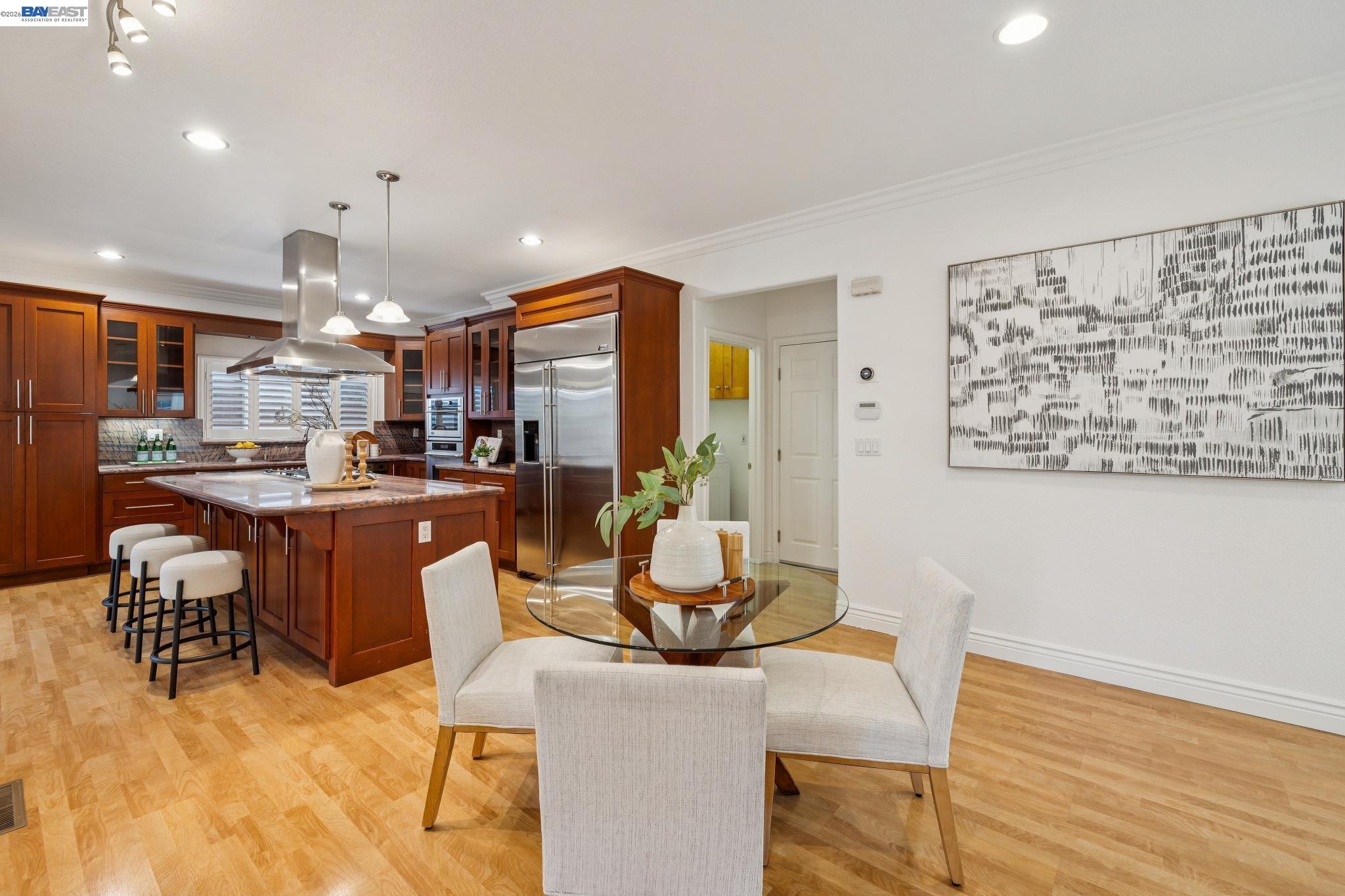 Detail Gallery Image 11 of 60 For 3172 Riviera Way, San Ramon,  CA 94583 - 6 Beds | 5/1 Baths