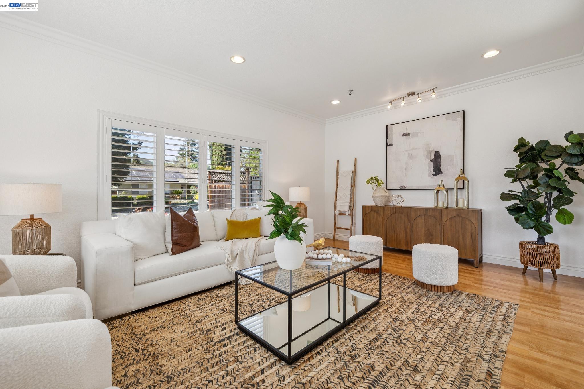 Detail Gallery Image 7 of 60 For 3172 Riviera Way, San Ramon,  CA 94583 - 6 Beds | 5/1 Baths