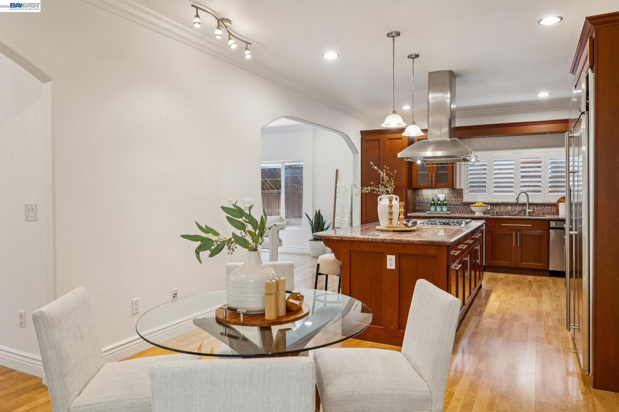 Detail Gallery Image 10 of 60 For 3172 Riviera Way, San Ramon,  CA 94583 - 6 Beds | 5/1 Baths