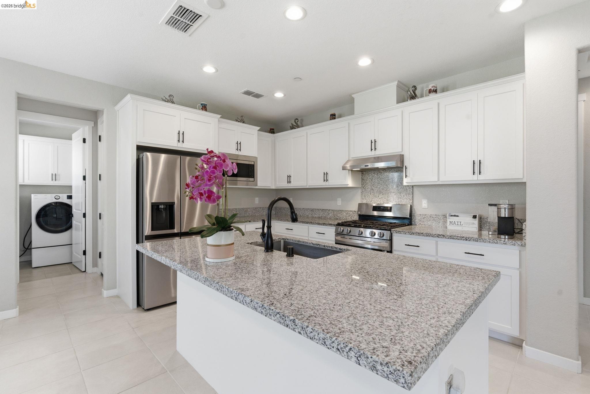 Detail Gallery Image 17 of 58 For 2318 Rustic Oak Ln, Rio Vista,  CA 94571 - 2 Beds | 2 Baths