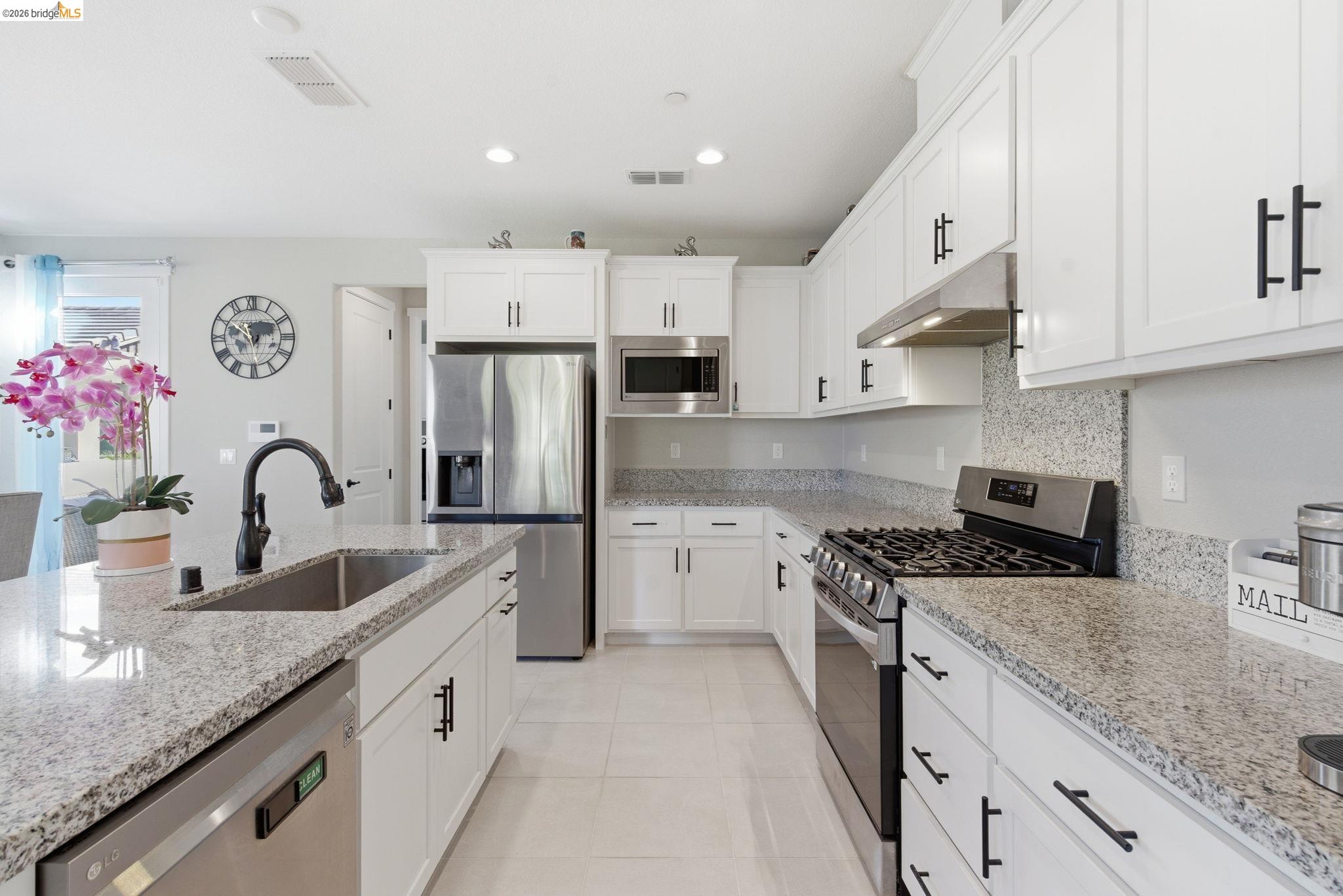 Detail Gallery Image 18 of 58 For 2318 Rustic Oak Ln, Rio Vista,  CA 94571 - 2 Beds | 2 Baths