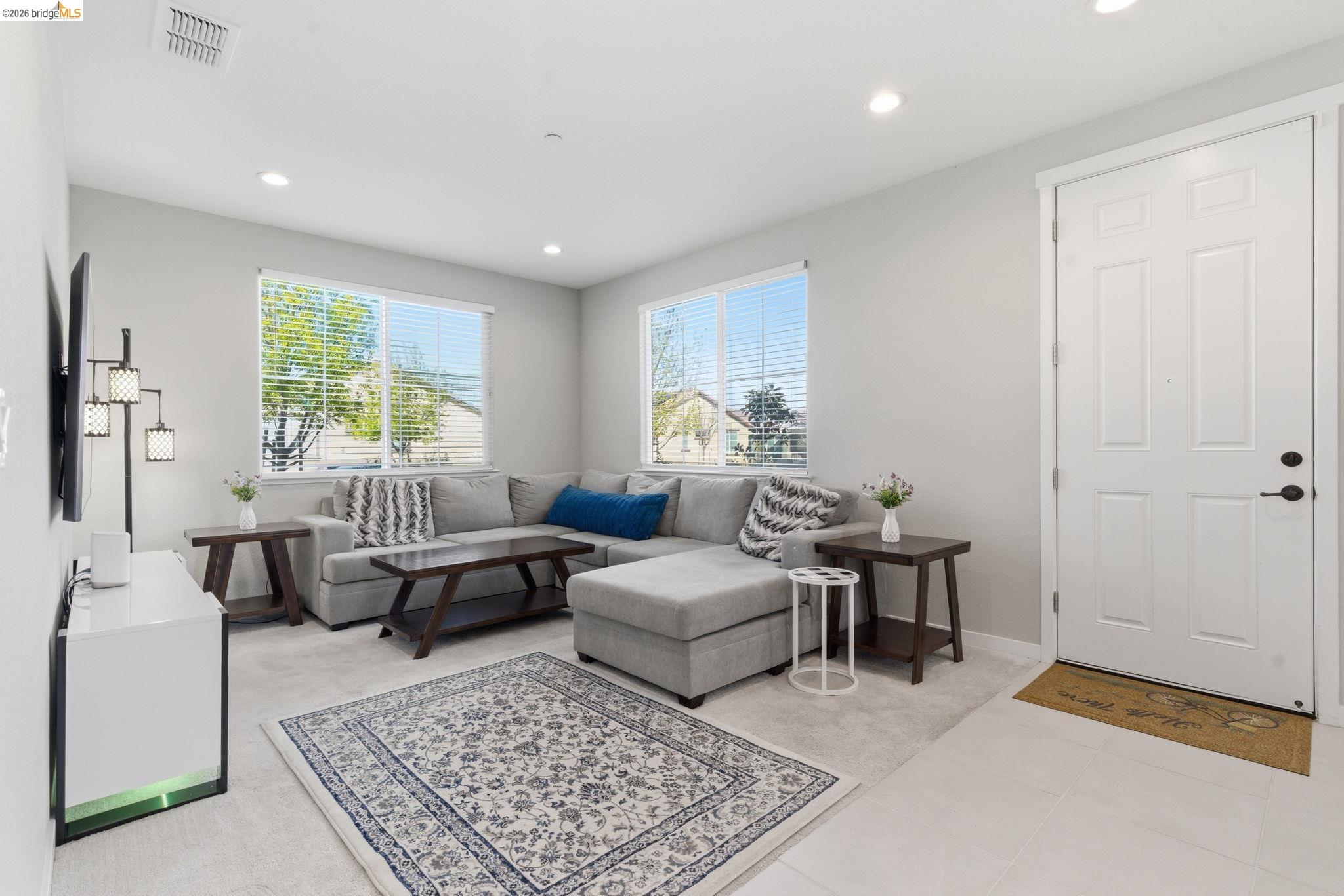 Detail Gallery Image 7 of 58 For 2318 Rustic Oak Ln, Rio Vista,  CA 94571 - 2 Beds | 2 Baths