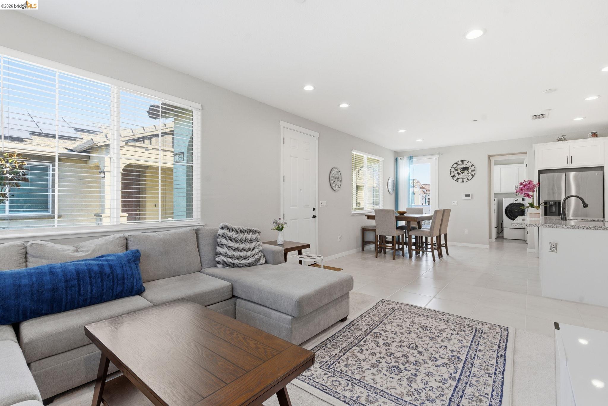 Detail Gallery Image 9 of 58 For 2318 Rustic Oak Ln, Rio Vista,  CA 94571 - 2 Beds | 2 Baths