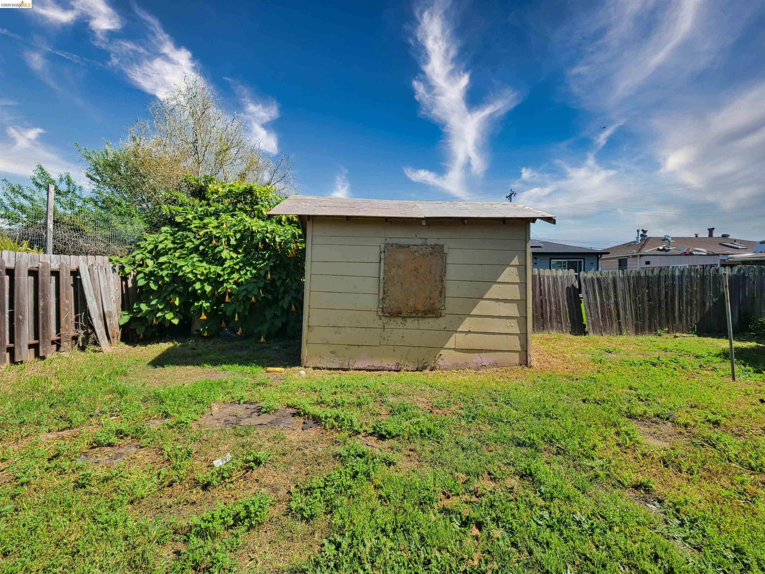 Detail Gallery Image 14 of 56 For 138 Eldridge Avenue, Oakland,  CA 94603 - 3 Beds | 1 Baths