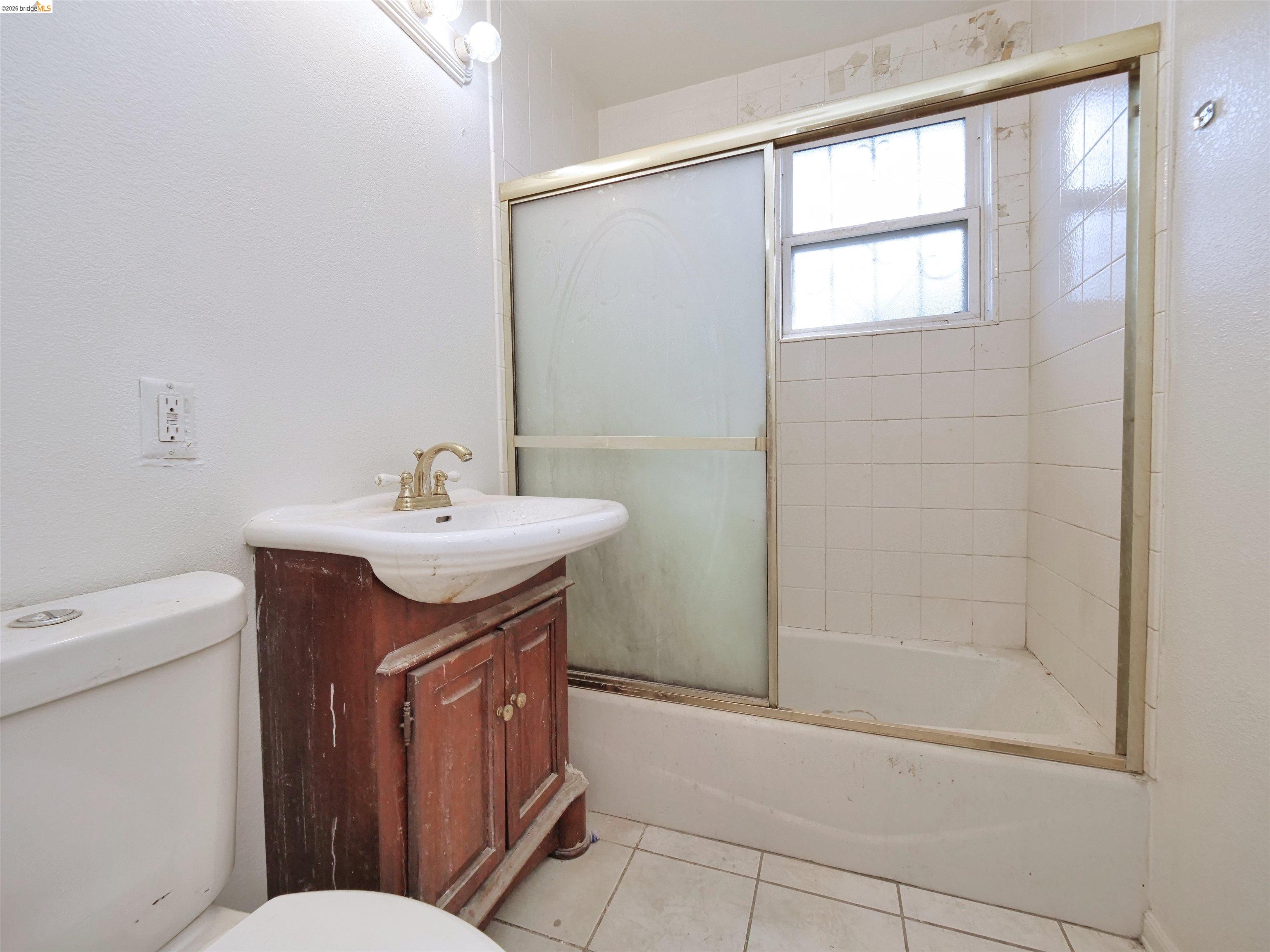 Detail Gallery Image 48 of 56 For 138 Eldridge Avenue, Oakland,  CA 94603 - 3 Beds | 1 Baths