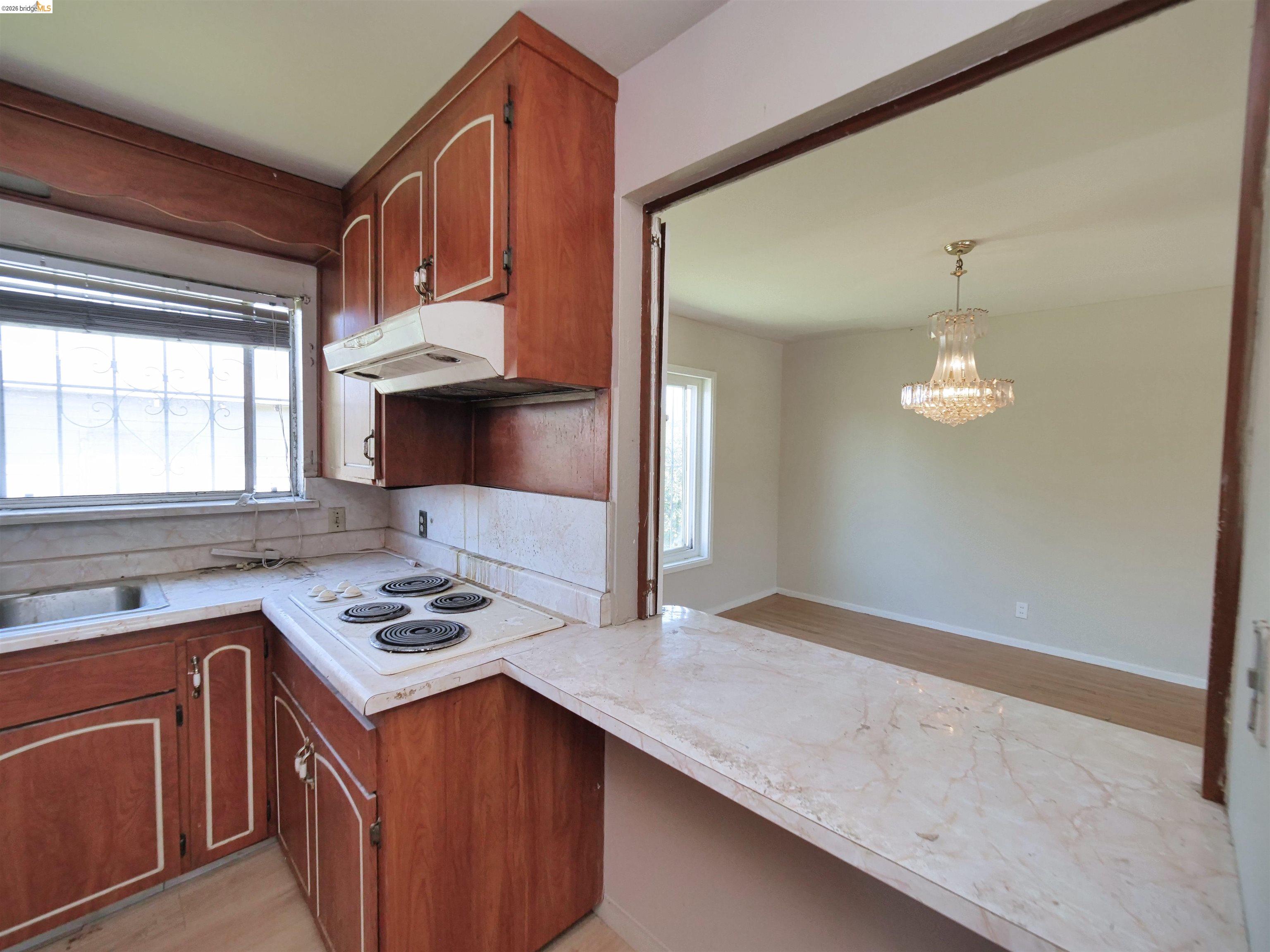 Detail Gallery Image 53 of 56 For 138 Eldridge Avenue, Oakland,  CA 94603 - 3 Beds | 1 Baths