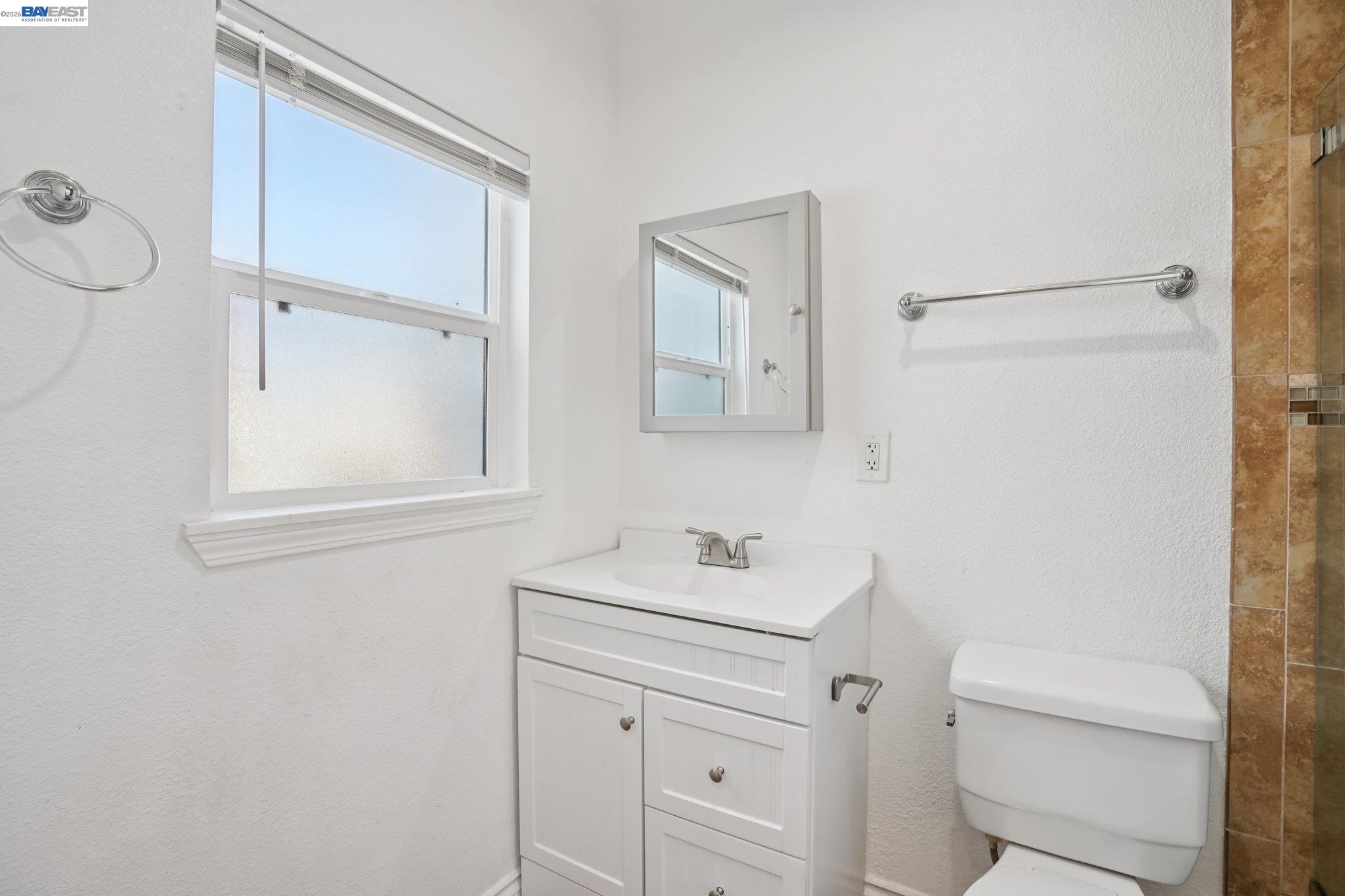 Detail Gallery Image 10 of 21 For 5347 Fountain Ave, –,  CA 90029 - – Beds | – Baths