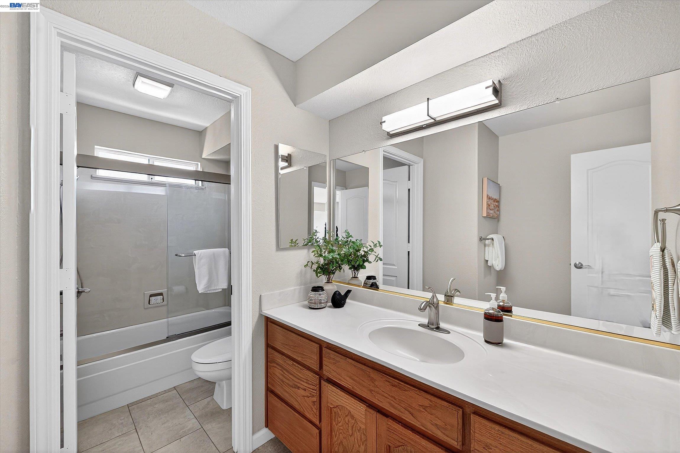 Detail Gallery Image 18 of 28 For 912 Loyola Way, Livermore,  CA 94550 - 4 Beds | 3 Baths