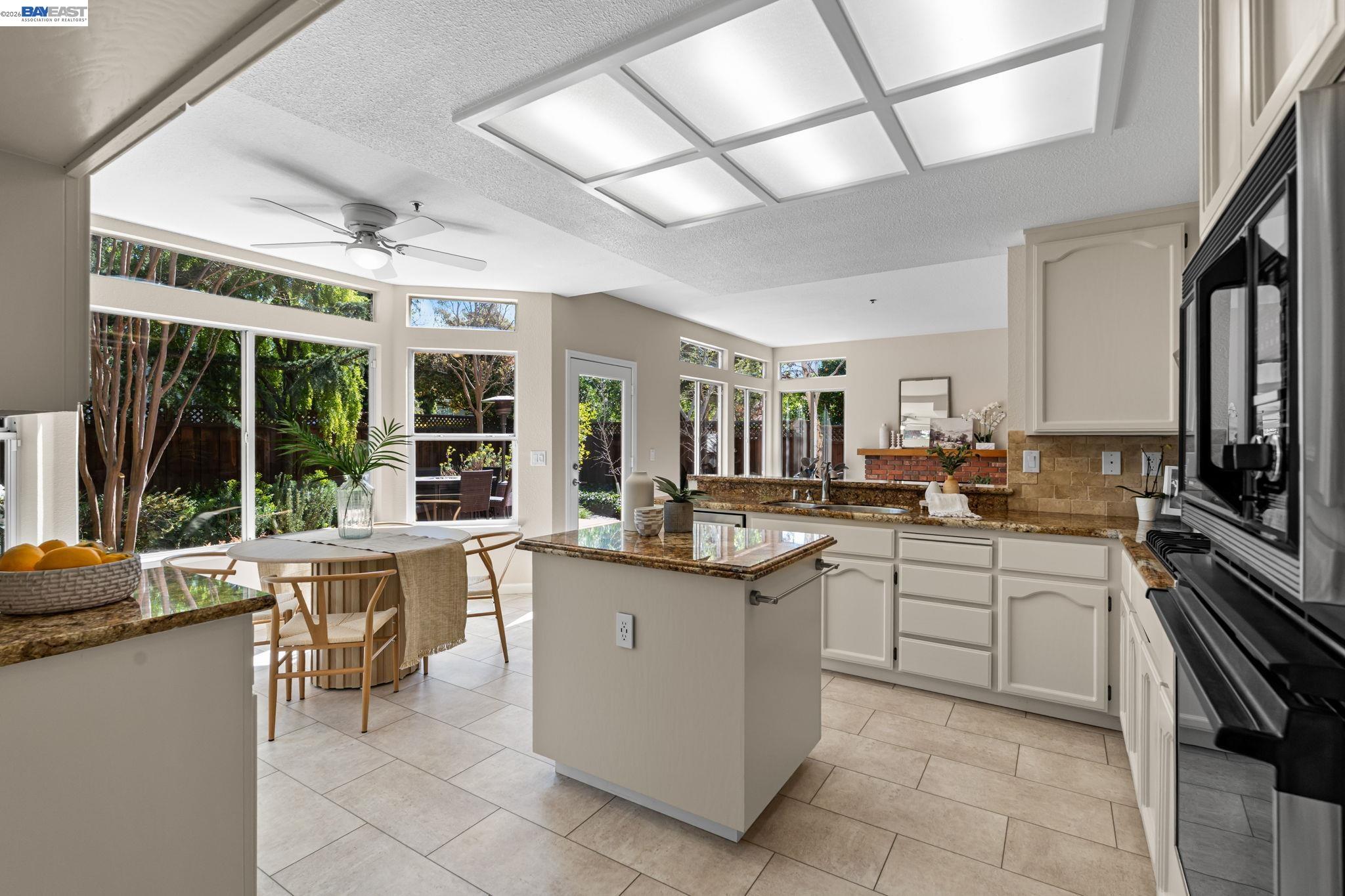 Detail Gallery Image 20 of 54 For 912 Loyola Way, Livermore,  CA 94550 - 4 Beds | 3 Baths