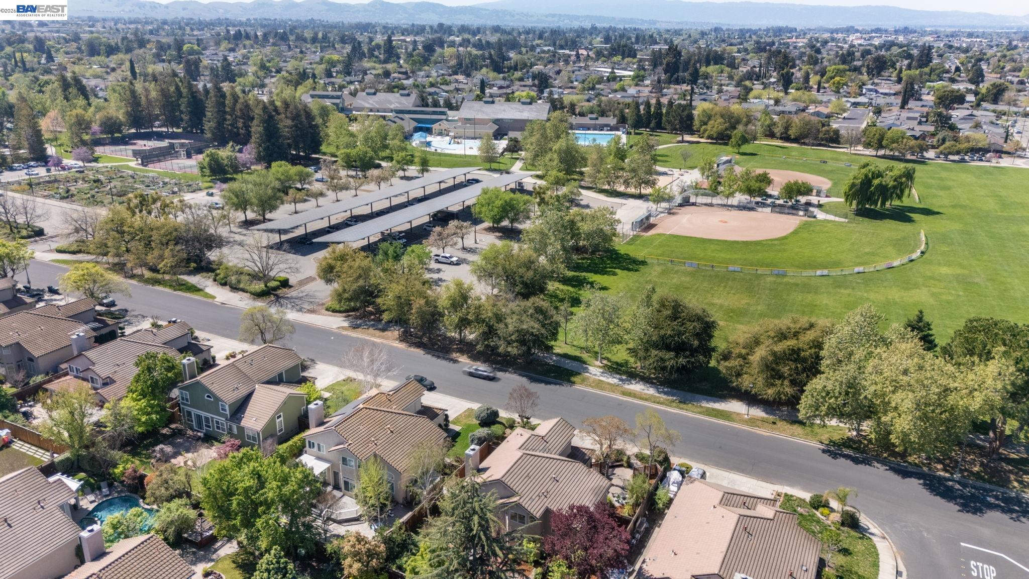 Detail Gallery Image 51 of 54 For 912 Loyola Way, Livermore,  CA 94550 - 4 Beds | 3 Baths