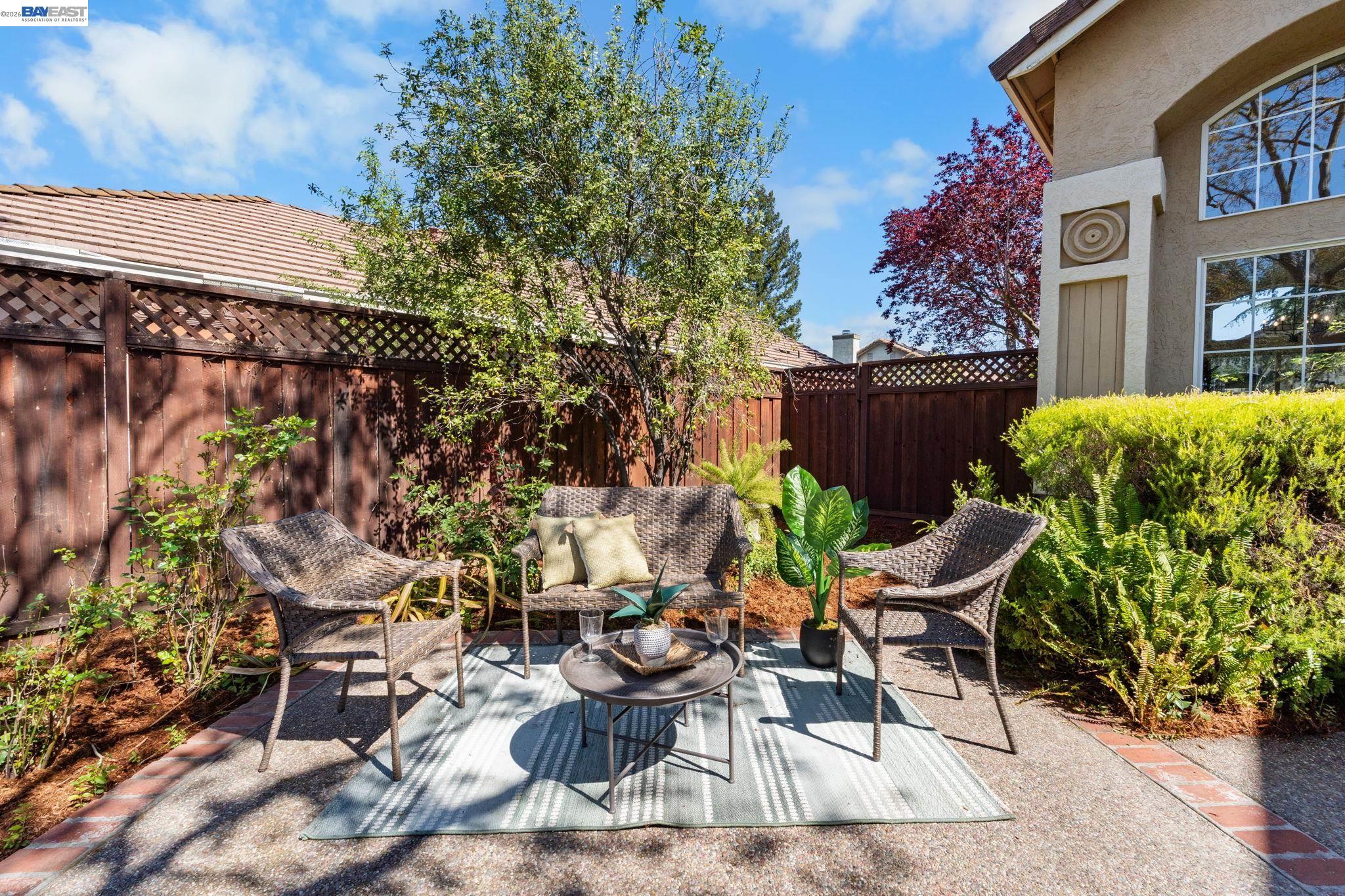 Detail Gallery Image 8 of 54 For 912 Loyola Way, Livermore,  CA 94550 - 4 Beds | 3 Baths