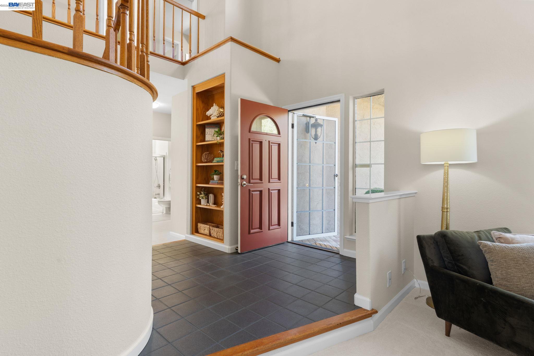 Detail Gallery Image 9 of 54 For 912 Loyola Way, Livermore,  CA 94550 - 4 Beds | 3 Baths