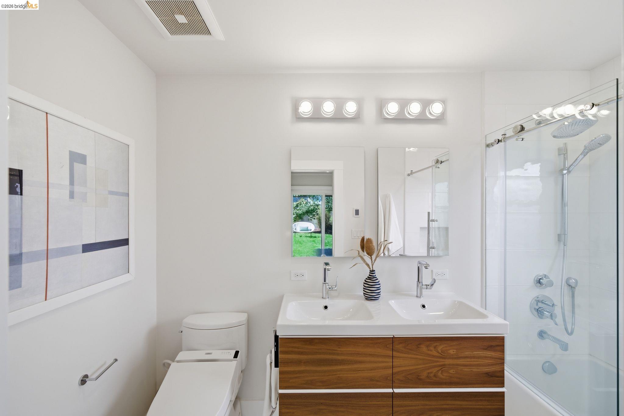 Detail Gallery Image 27 of 58 For 753 Peralta Avenue, Berkeley,  CA 94707 - 2 Beds | 2 Baths