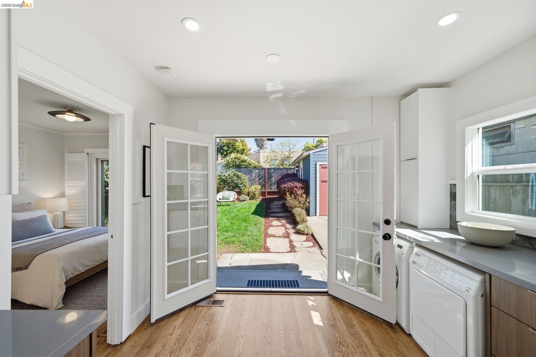 Detail Gallery Image 35 of 58 For 753 Peralta Avenue, Berkeley,  CA 94707 - 2 Beds | 2 Baths