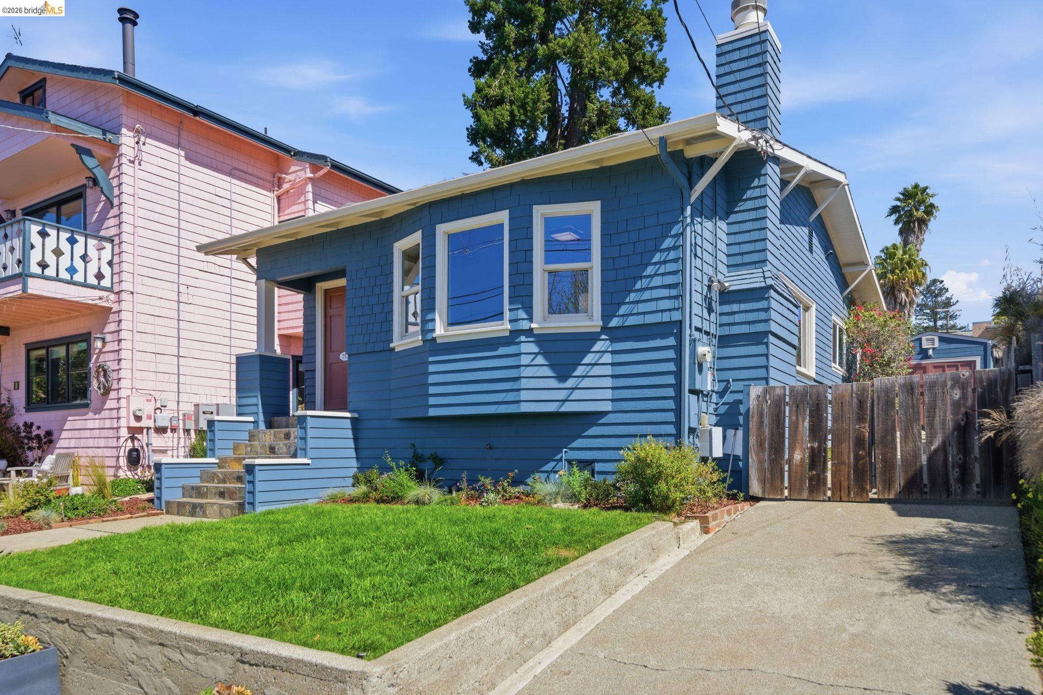 Detail Gallery Image 6 of 58 For 753 Peralta Avenue, Berkeley,  CA 94707 - 2 Beds | 2 Baths