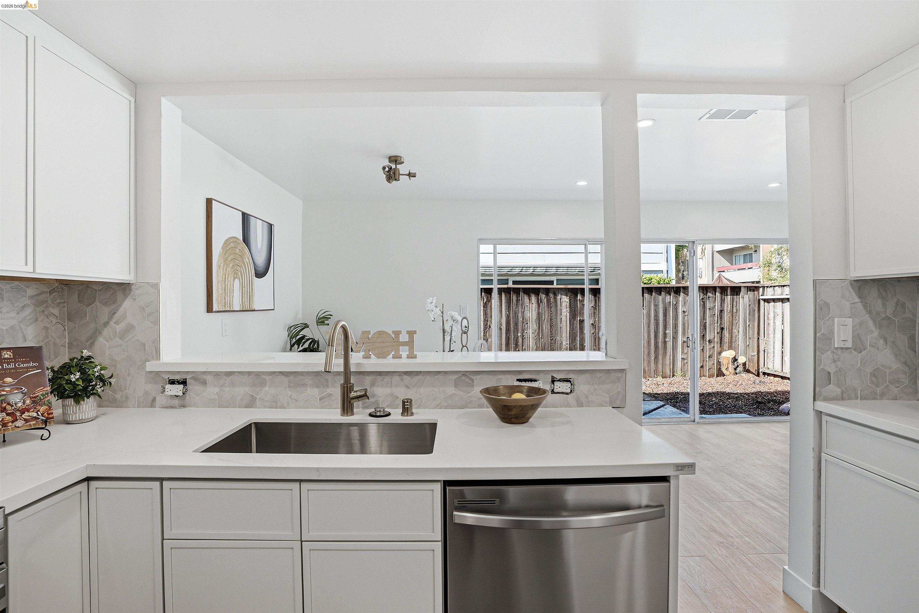 Photo #13: 41127602 Listing: Photo #13