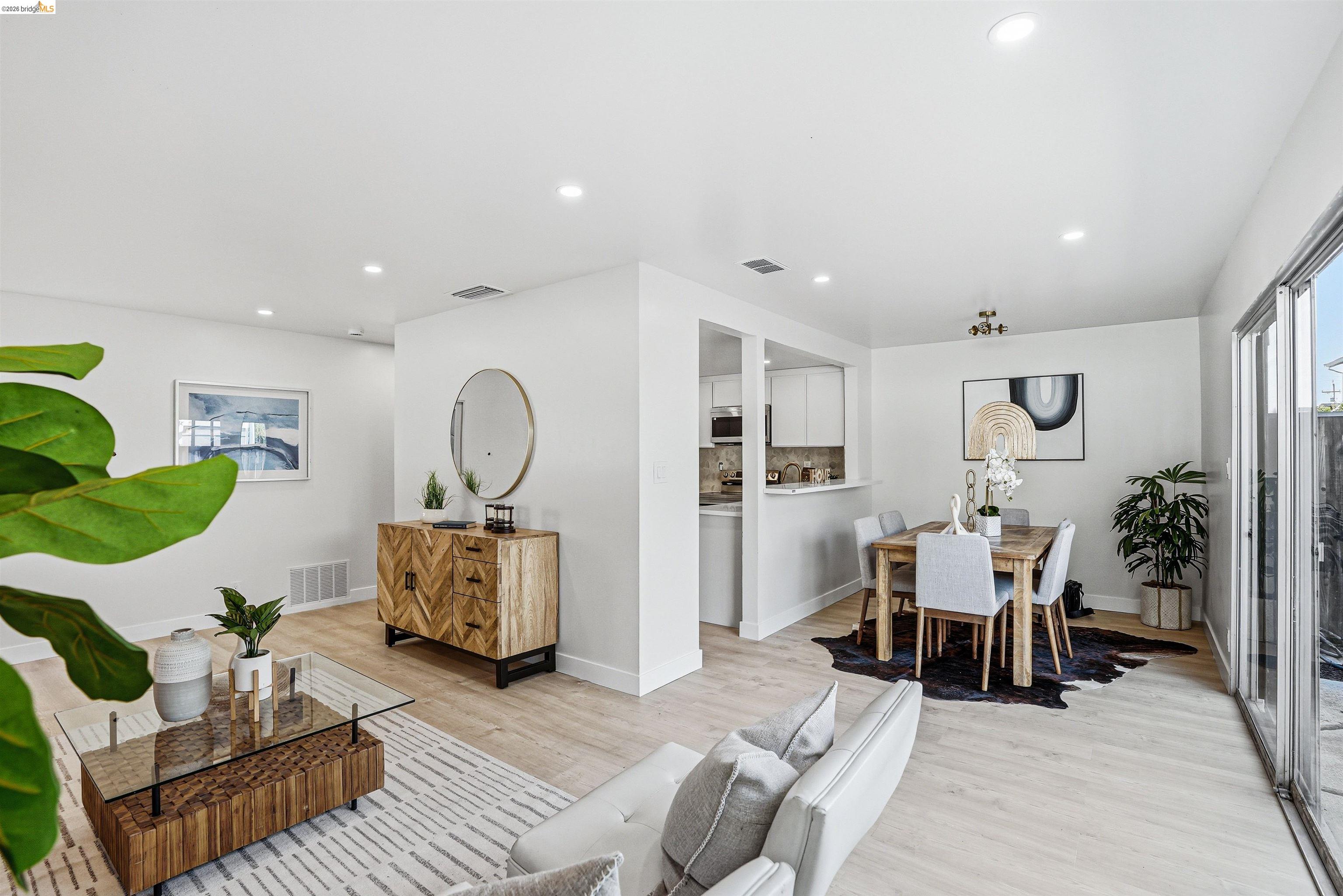 Photo #9: 41127602 Listing: Photo #9