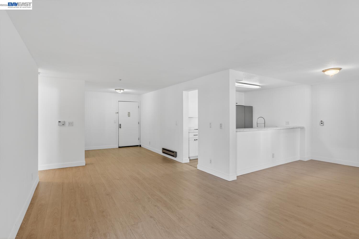 Photo #3: 41127604 Listing: Photo #3