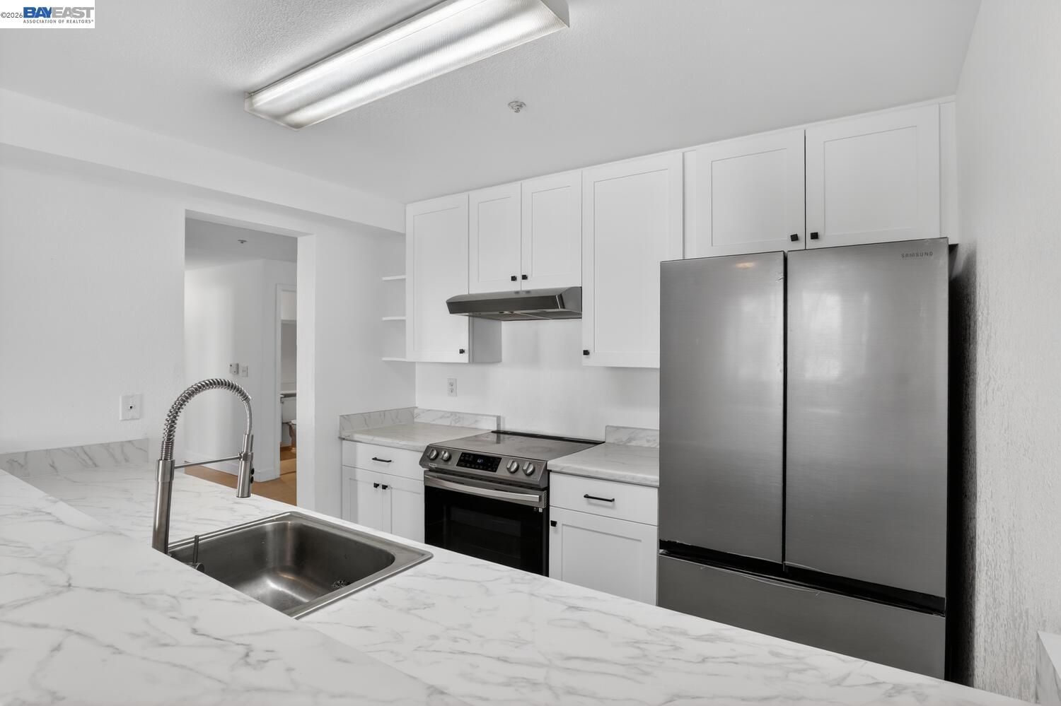 Photo #4: 41127604 Listing: Photo #4