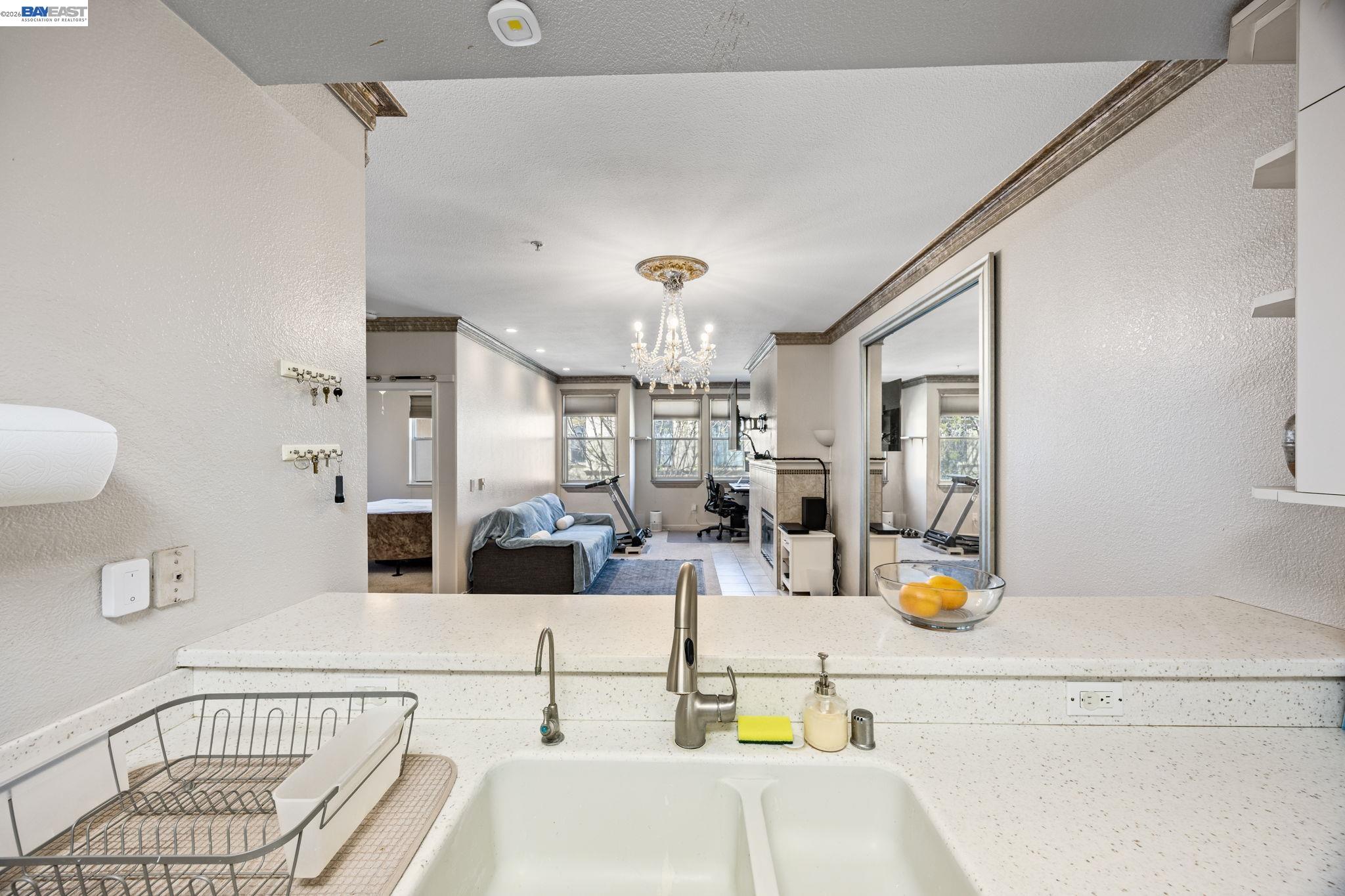 Detail Gallery Image 6 of 17 For 952 S 11th St #234,  San Jose,  CA 95112 - 1 Beds | 1 Baths