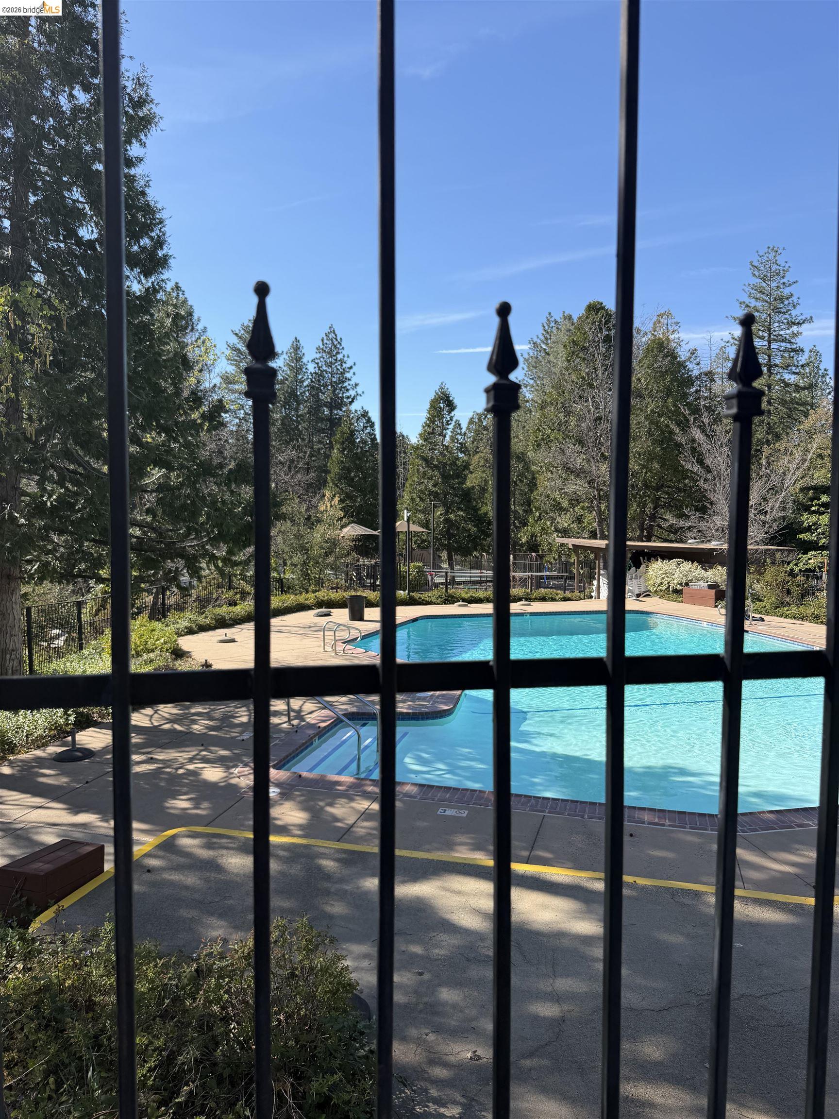 Detail Gallery Image 8 of 9 For Sandelwood, Murphys,  CA 95247 - – Beds | – Baths