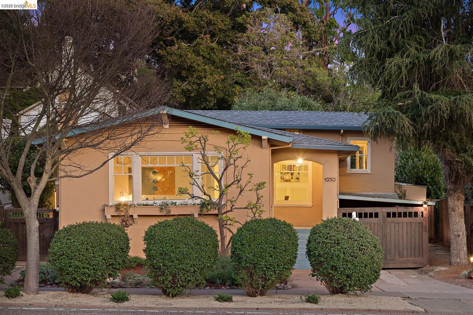 Detail Gallery Image 2 of 55 For 1950 Hopkins Street, Berkeley,  CA 94707 - 2 Beds | 2 Baths