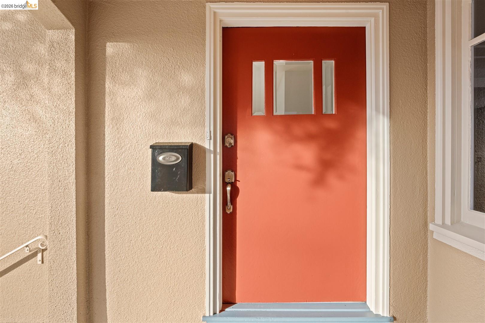 Detail Gallery Image 3 of 55 For 1950 Hopkins Street, Berkeley,  CA 94707 - 2 Beds | 2 Baths